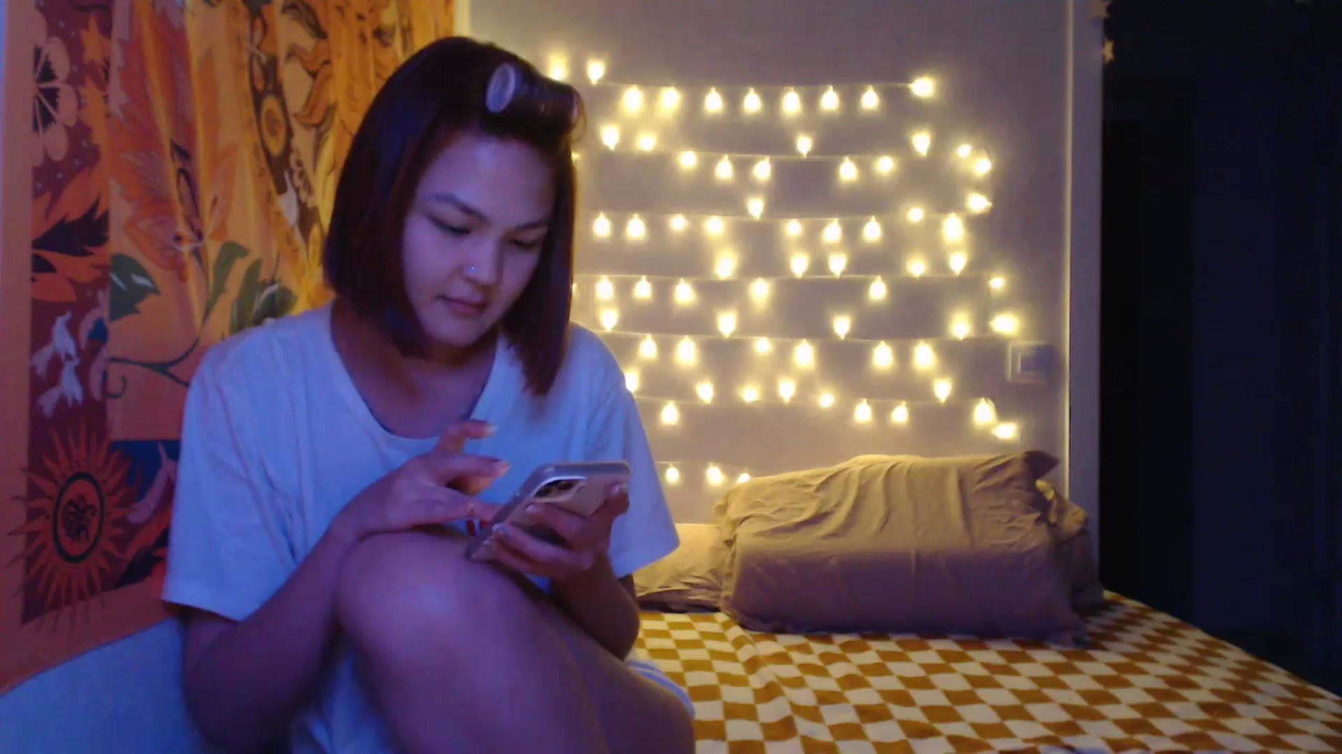 Gallery image thumbnail from Kylie_X's myfreecams stream on, 01/04/2025, 16:50 image 14 of 20