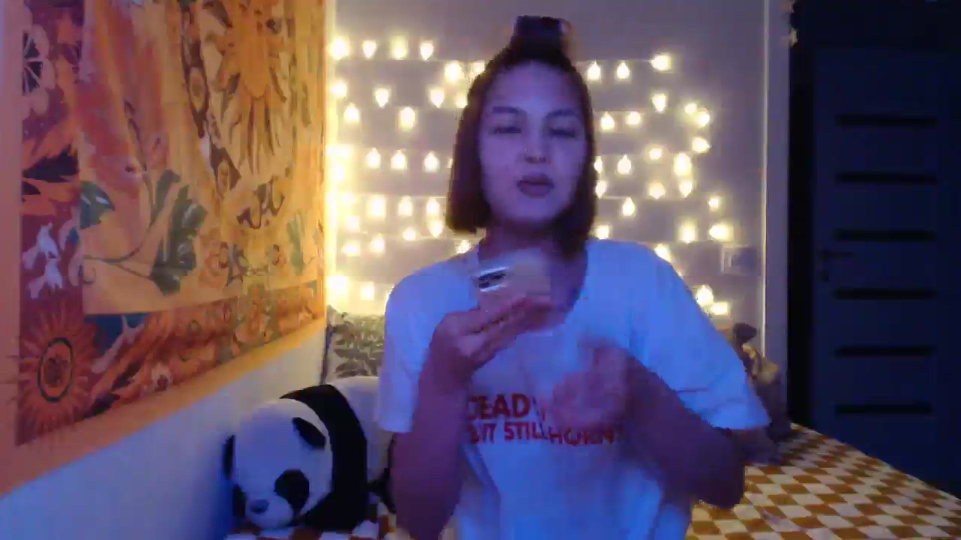 Gallery image thumbnail from Kylie_X's myfreecams stream on, 01/04/2025, 17:25 image 17 of 20