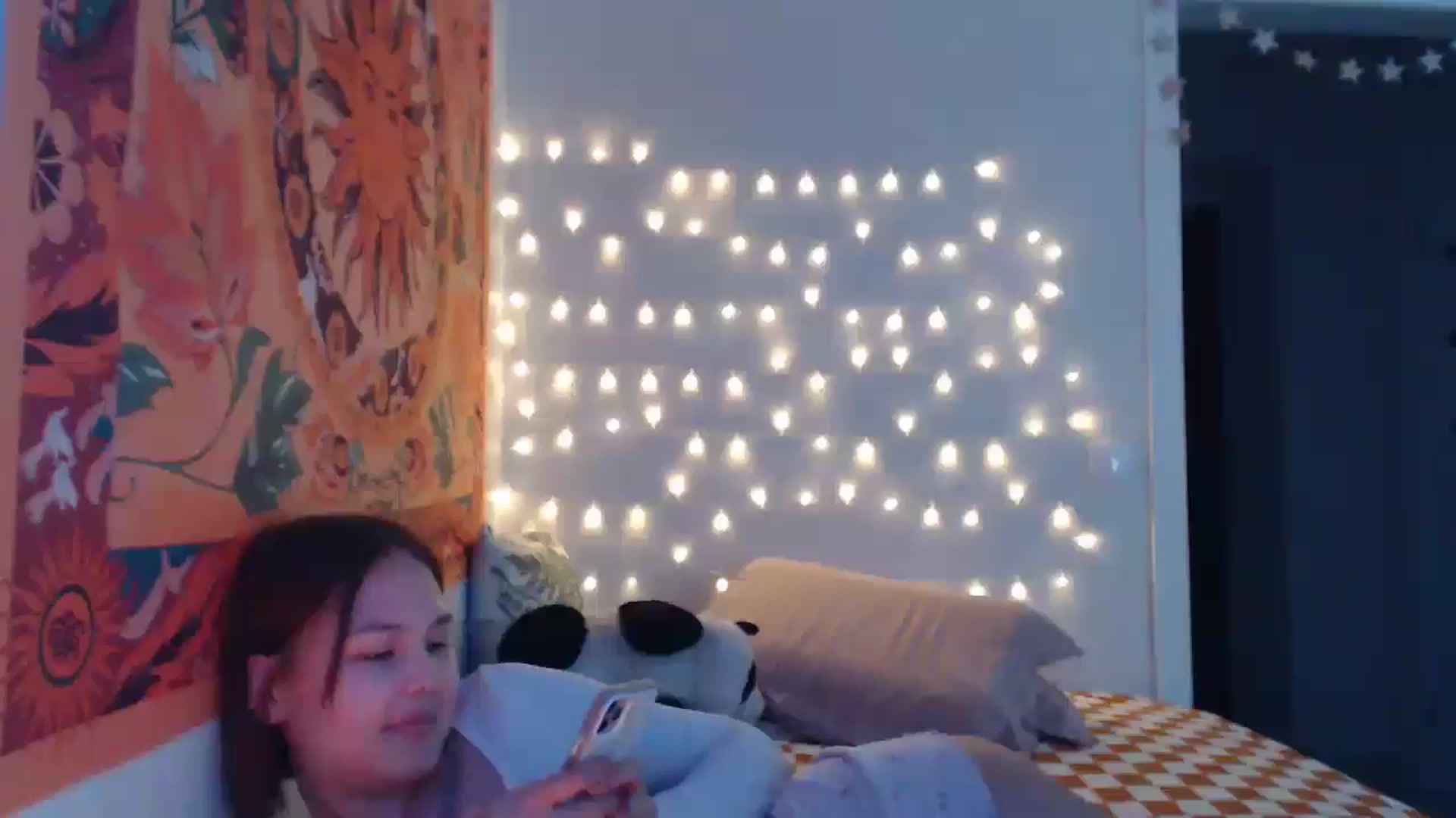 Gallery image thumbnail from Kylie_X's myfreecams stream on, 01/10/2025, 10:41 image 20 of 20