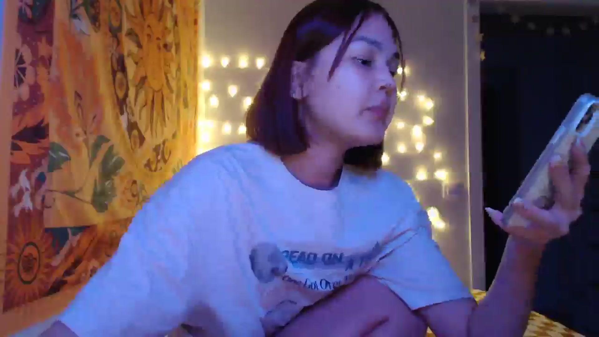 Gallery image thumbnail from Kylie_X's myfreecams stream on, 01/13/2025, 15:10 image 14 of 20