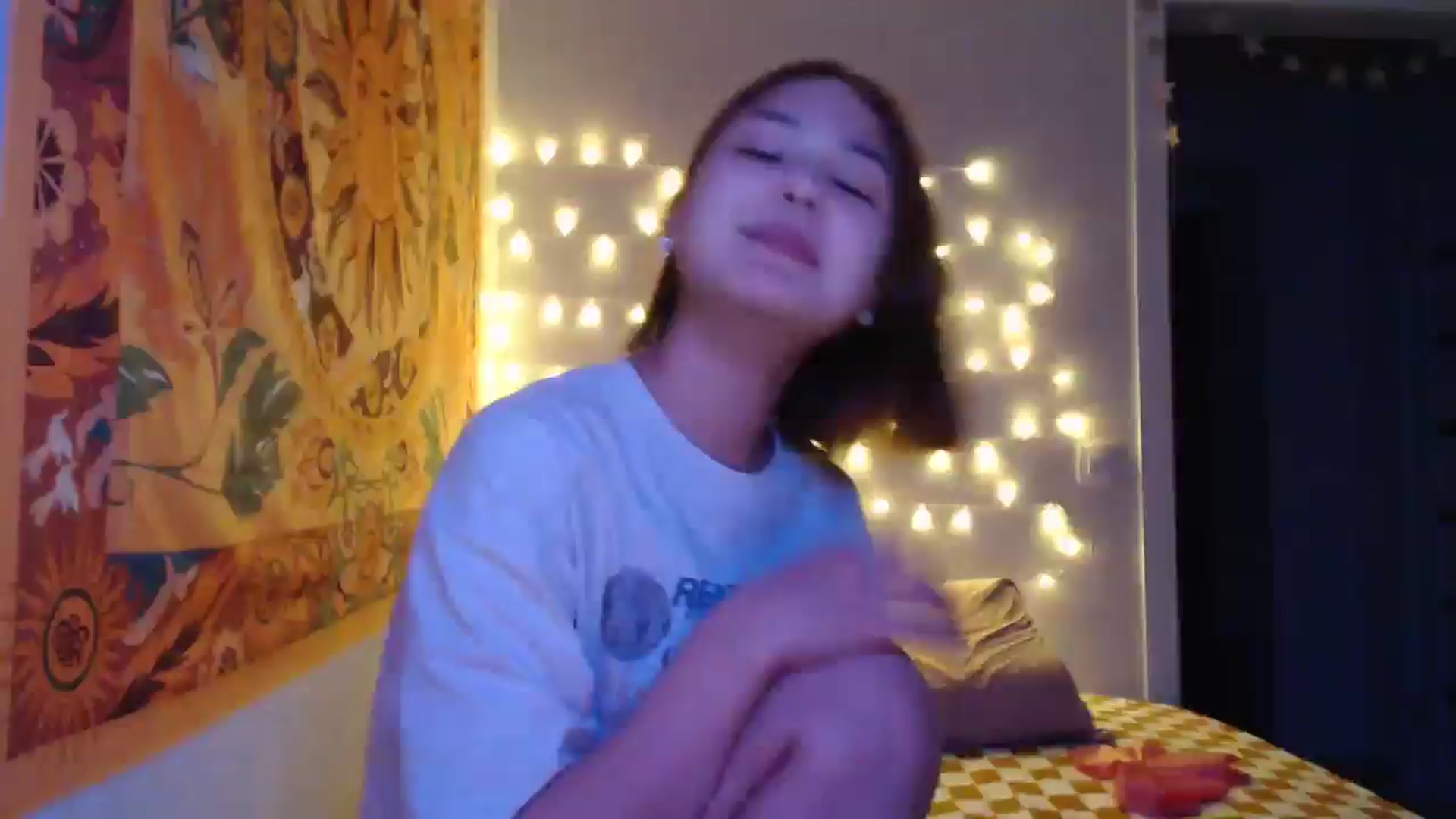Gallery image thumbnail from Kylie_X's myfreecams stream on, 01/13/2025, 15:10 image 18 of 20