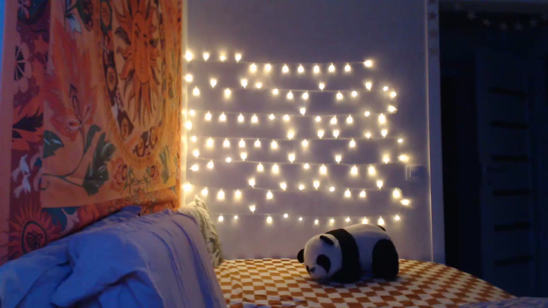 Gallery image thumbnail from Kylie_X's myfreecams stream on, 01/15/2025, 19:32 image 10 of 20