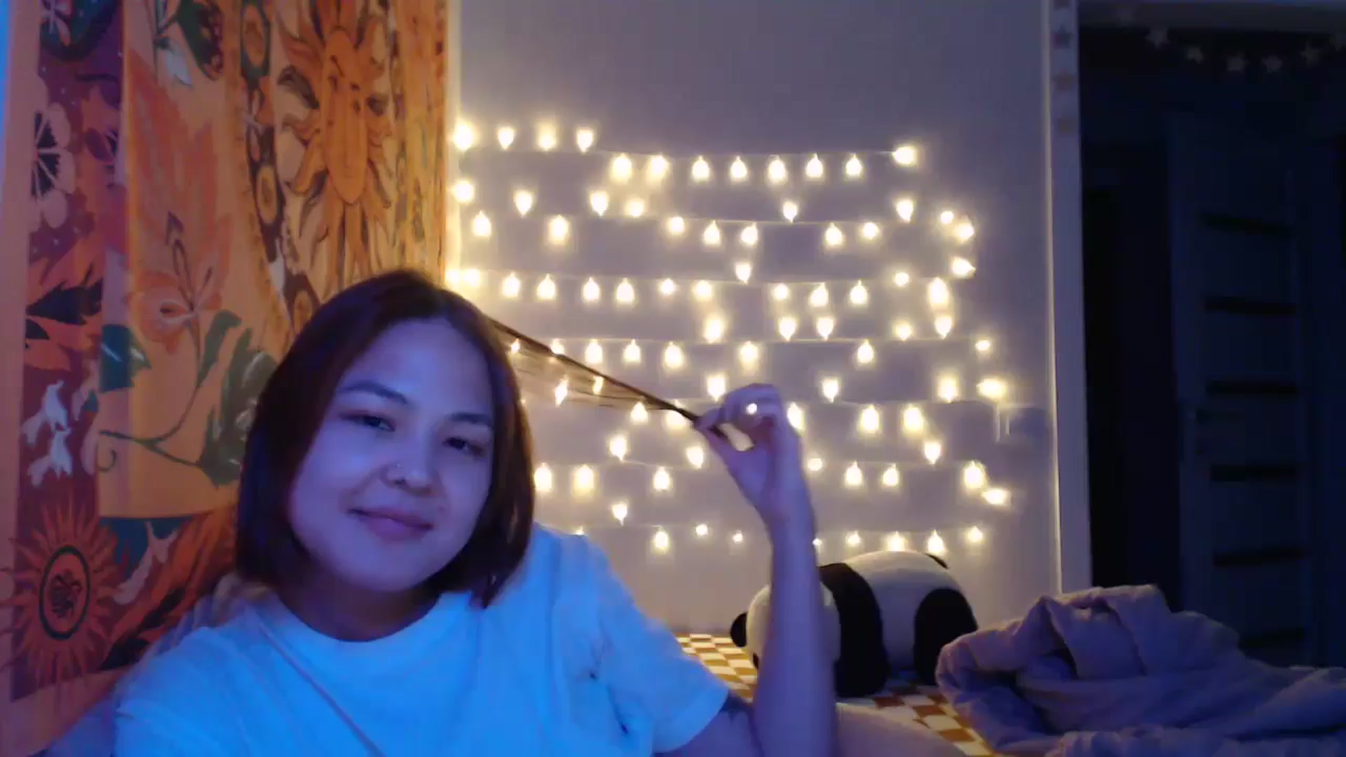 Gallery image thumbnail from Kylie_X's myfreecams stream on, 01/15/2025, 19:42 image 16 of 20