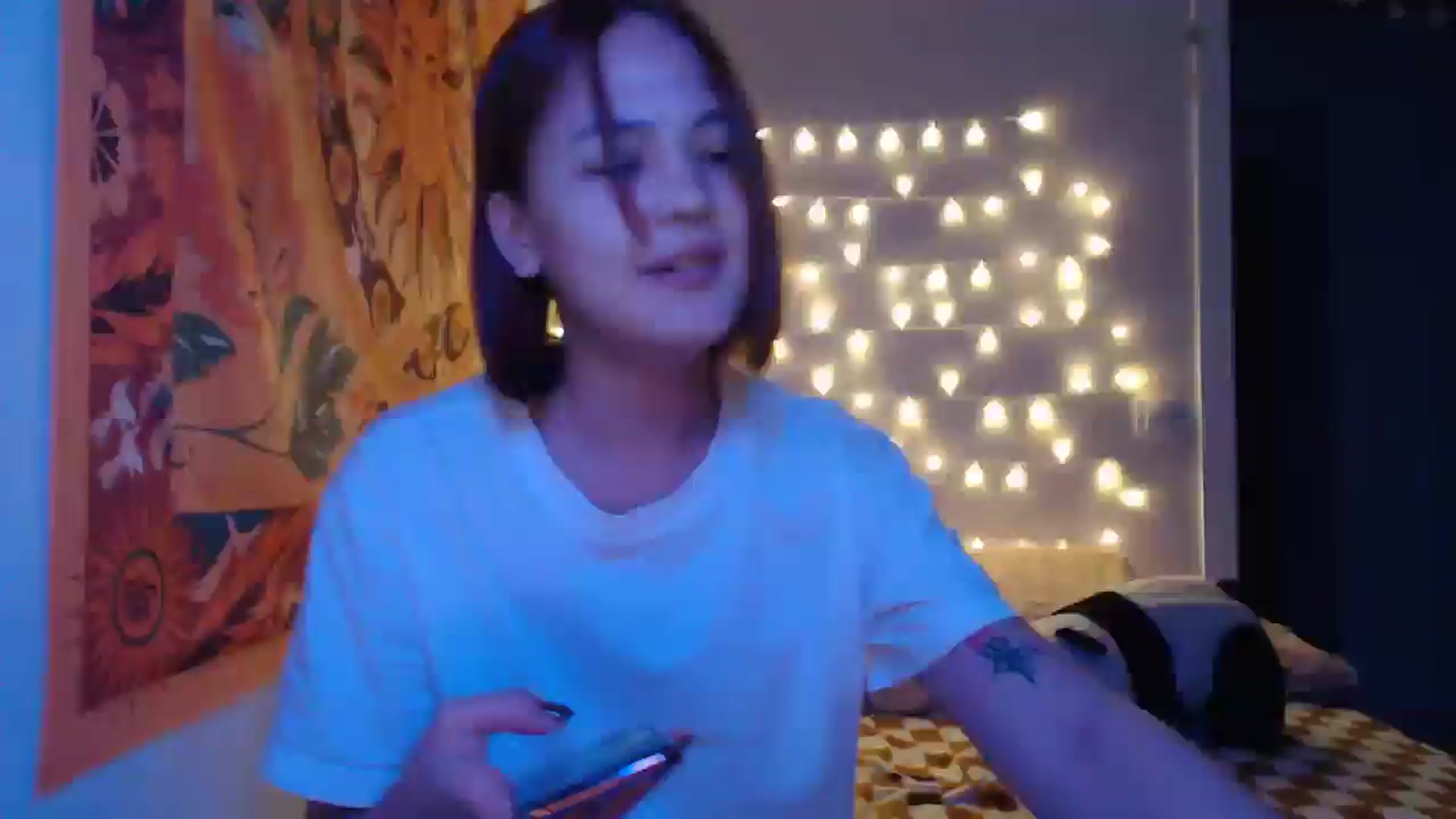 Gallery image thumbnail from Kylie_X's myfreecams stream on, 01/16/2025, 15:08 image 16 of 20