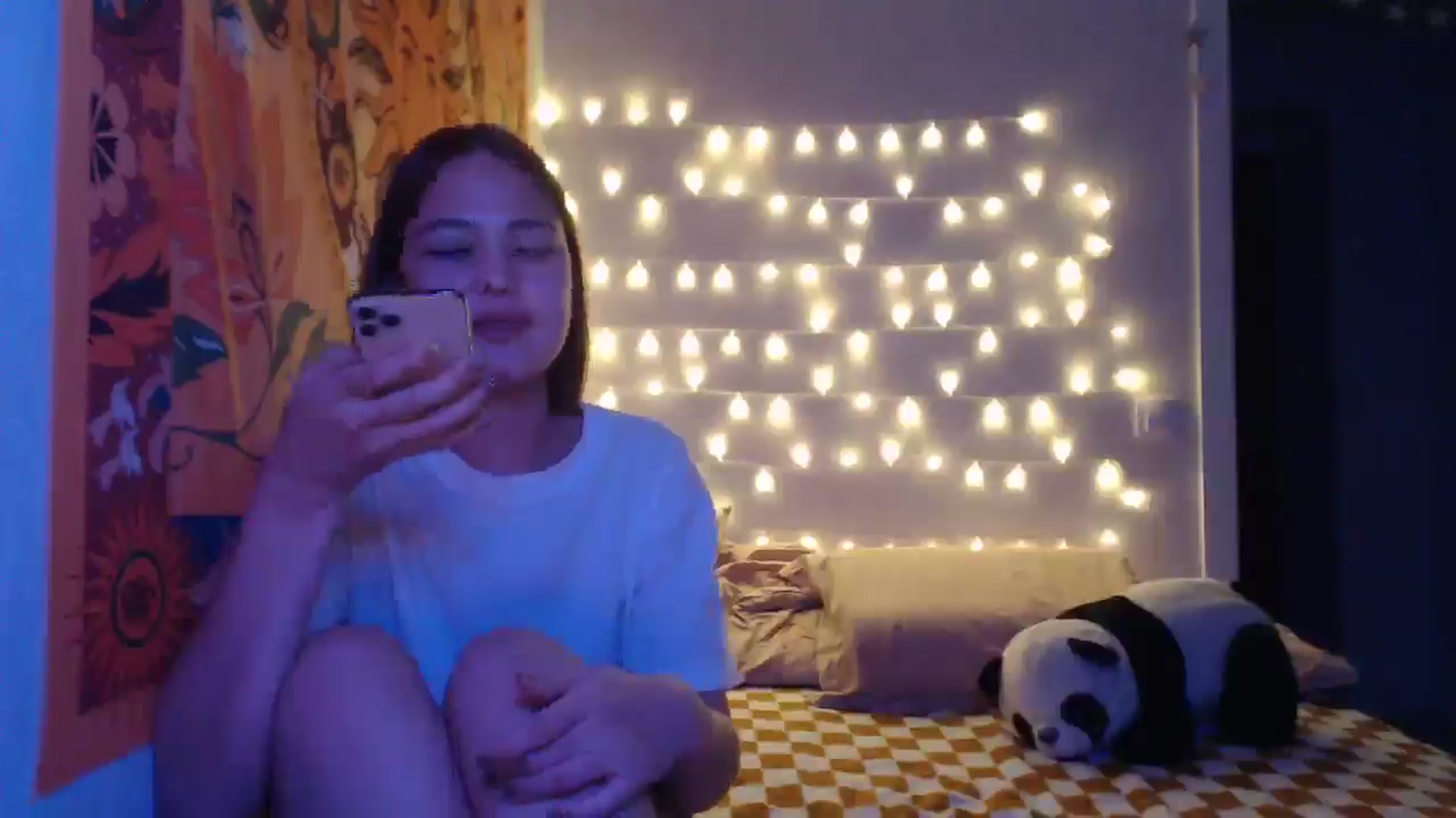 Gallery image thumbnail from Kylie_X's myfreecams stream on, 01/16/2025, 15:34 image 8 of 20