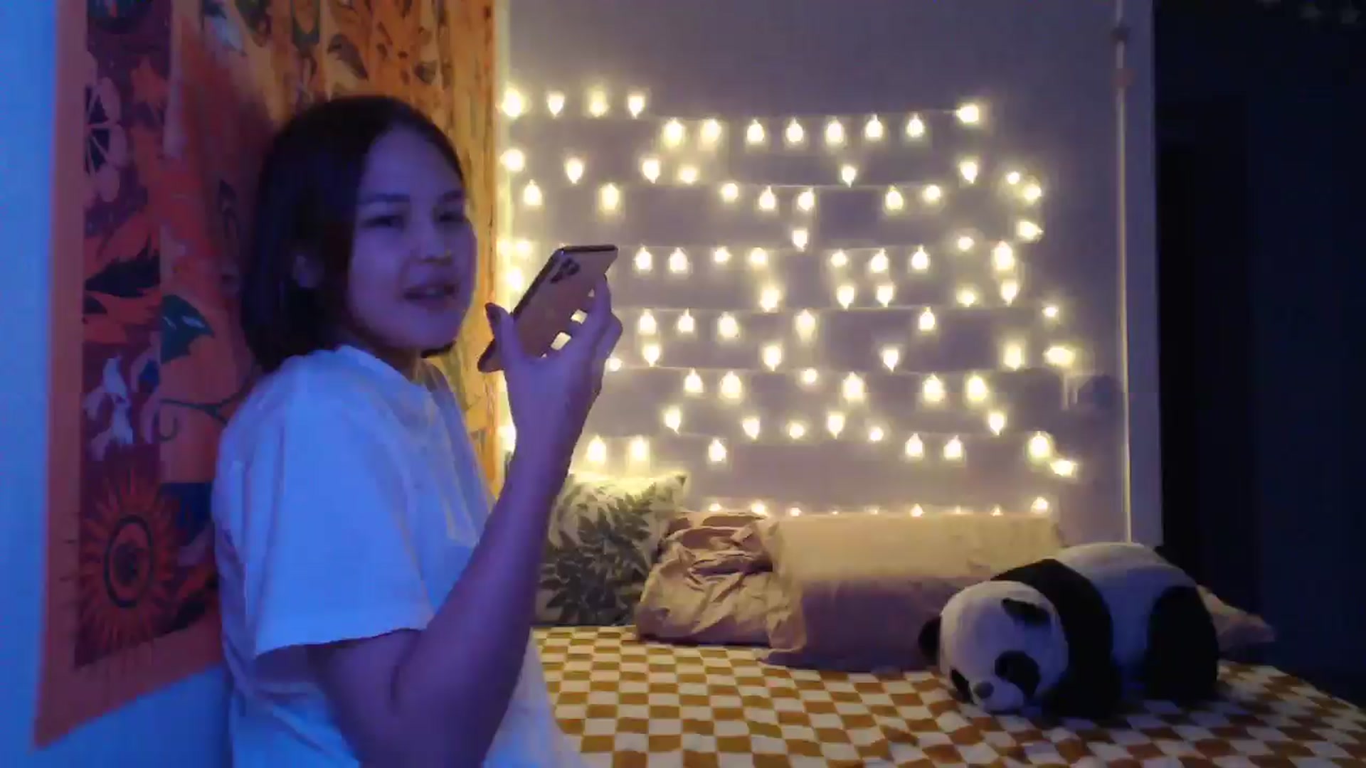 Gallery image thumbnail from Kylie_X's myfreecams stream on, 01/16/2025, 15:34 image 10 of 20
