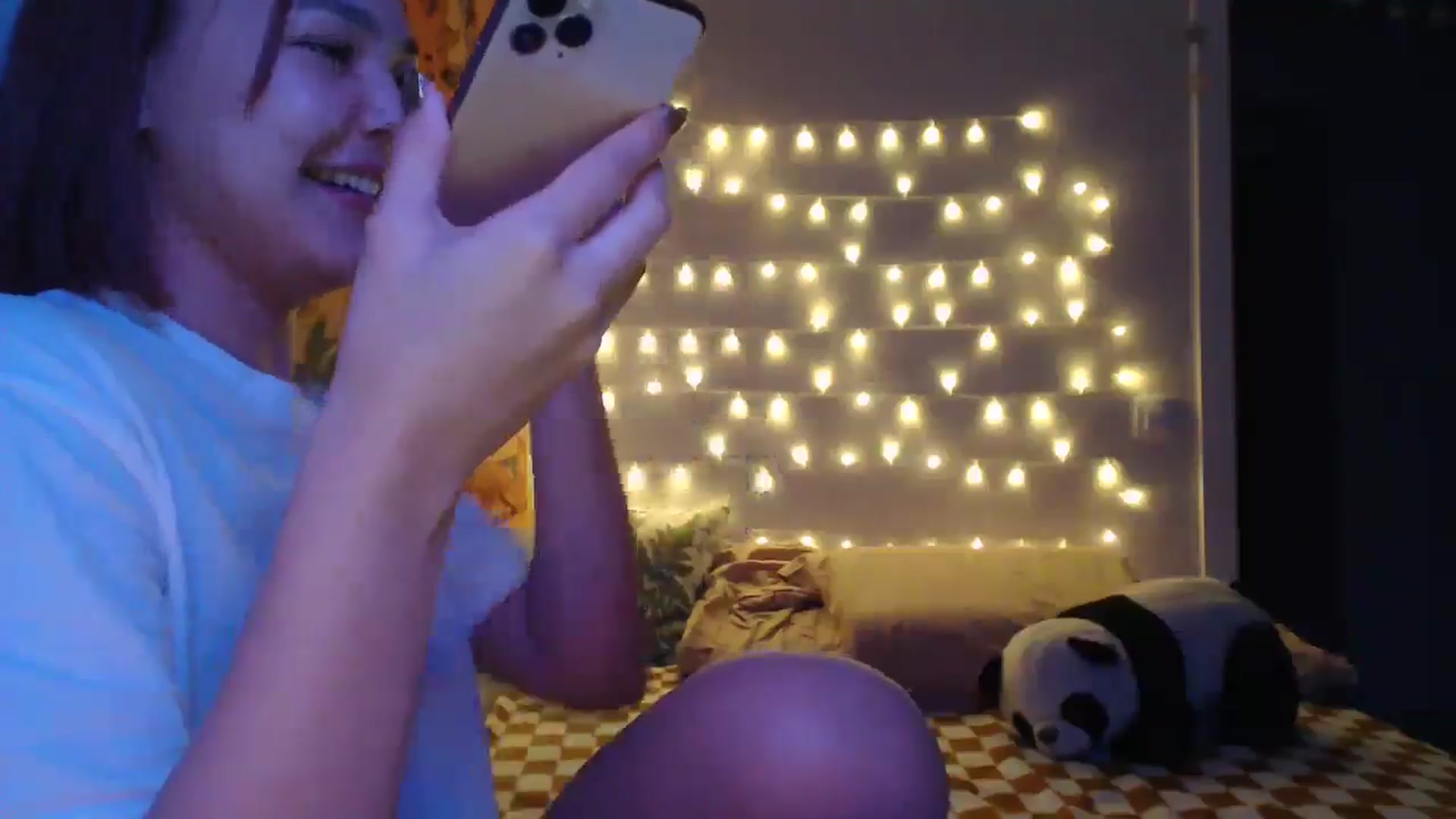 Gallery image thumbnail from Kylie_X's myfreecams stream on, 01/16/2025, 15:34 image 16 of 20
