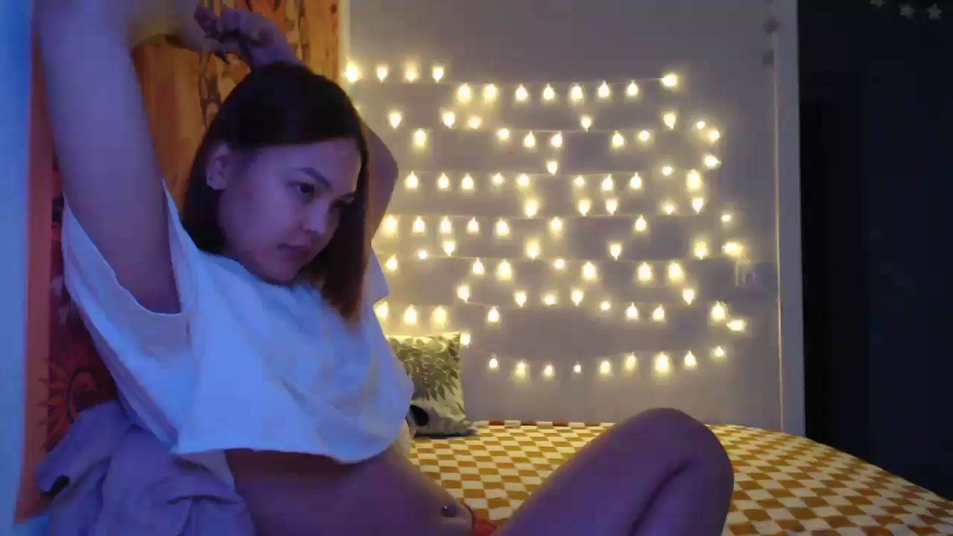 Gallery image thumbnail from Kylie_X's myfreecams stream on, 01/20/2025, 13:24 image 9 of 20