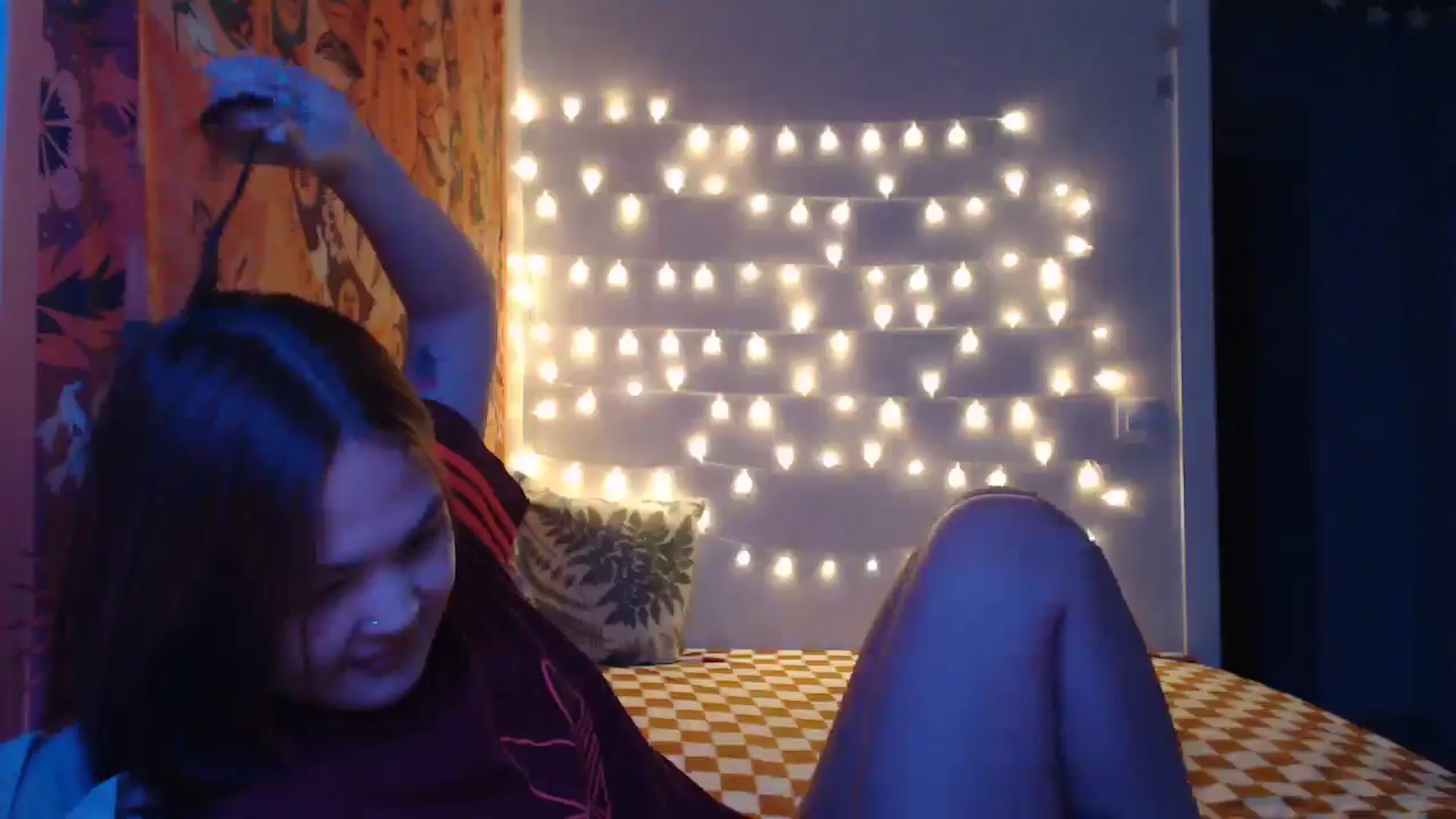 Gallery image thumbnail from Kylie_X's myfreecams stream on, 01/21/2025, 14:37 image 4 of 20