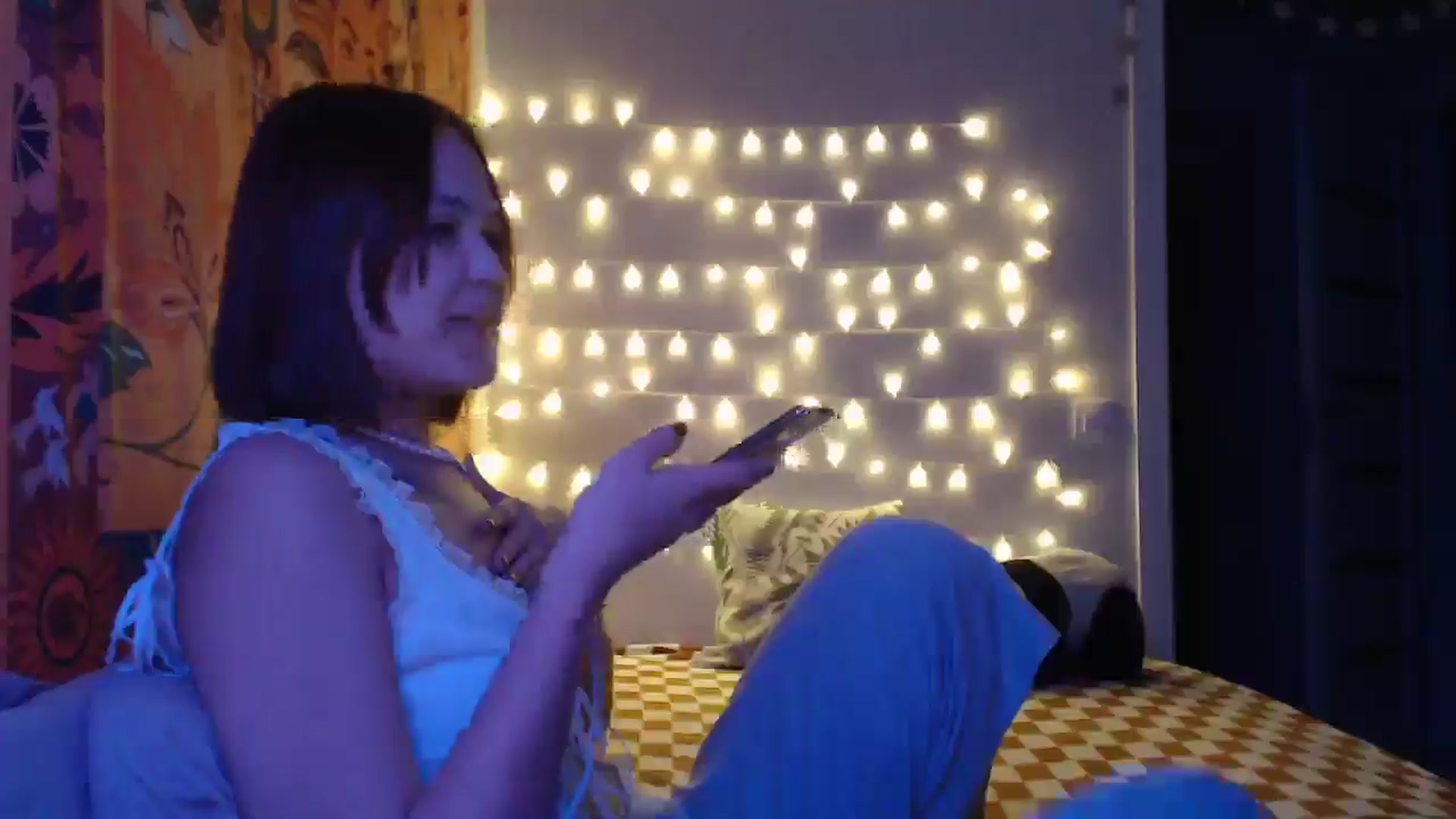 Gallery image thumbnail from Kylie_X's myfreecams stream on, 01/24/2025, 14:40 image 13 of 20