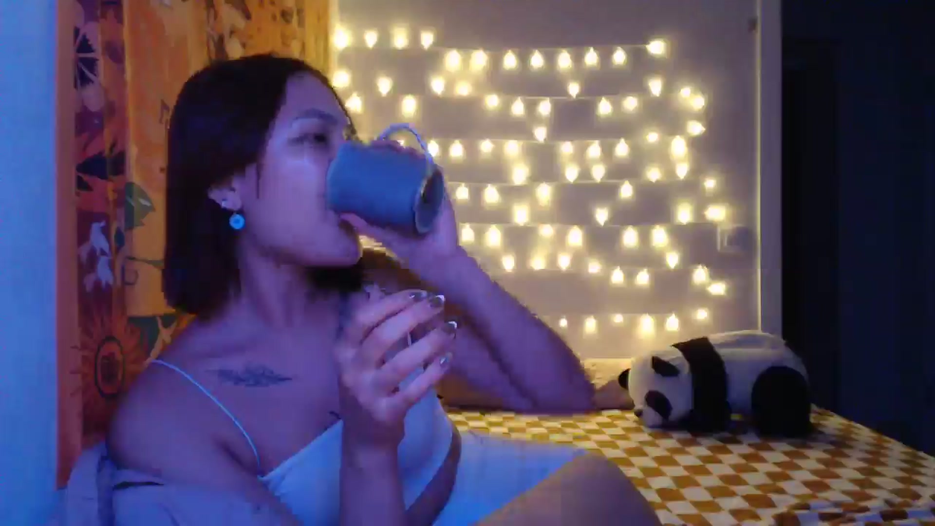 Gallery image thumbnail from Kylie_X's myfreecams stream on, 01/28/2025, 18:46 image 18 of 20