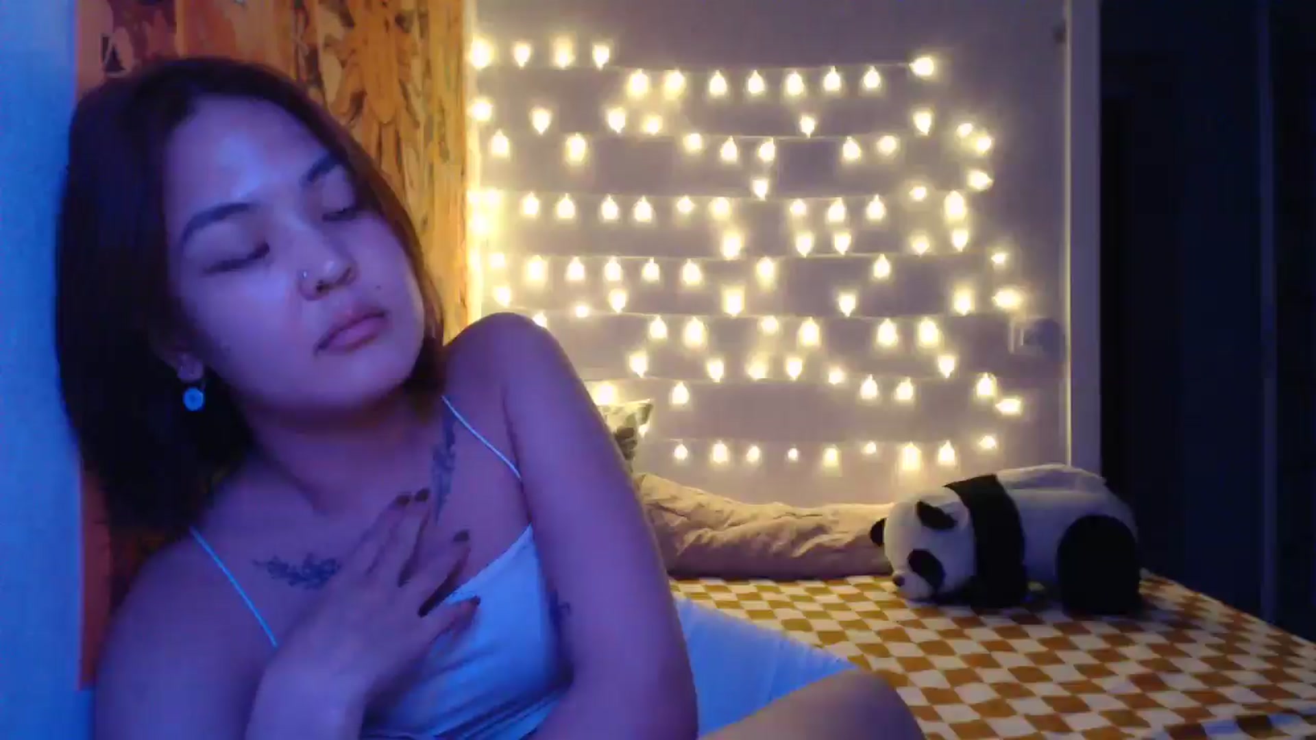 Gallery image thumbnail from Kylie_X's myfreecams stream on, 01/28/2025, 18:46 image 4 of 20