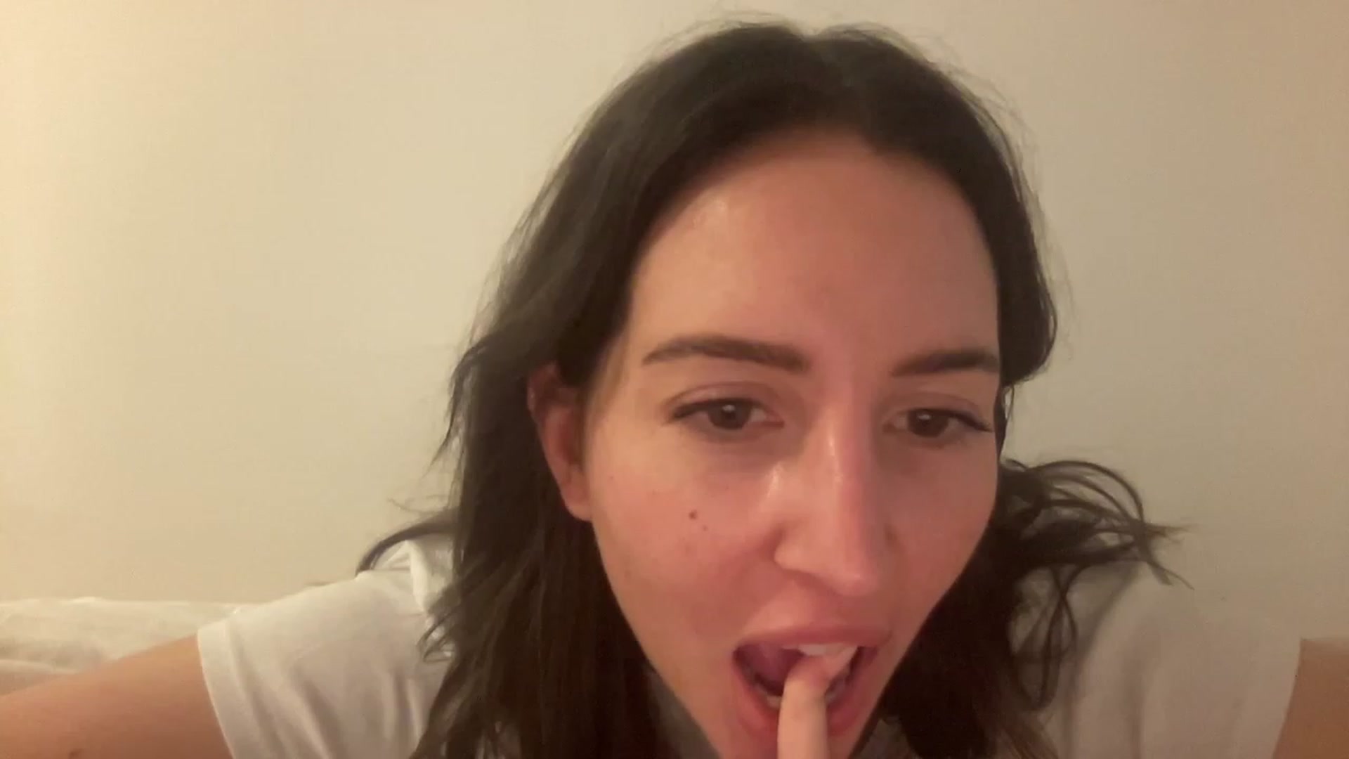 Gallery image thumbnail from Kyliekent's myfreecams stream on, 07/30/2023, 01:51 image 5 of 20