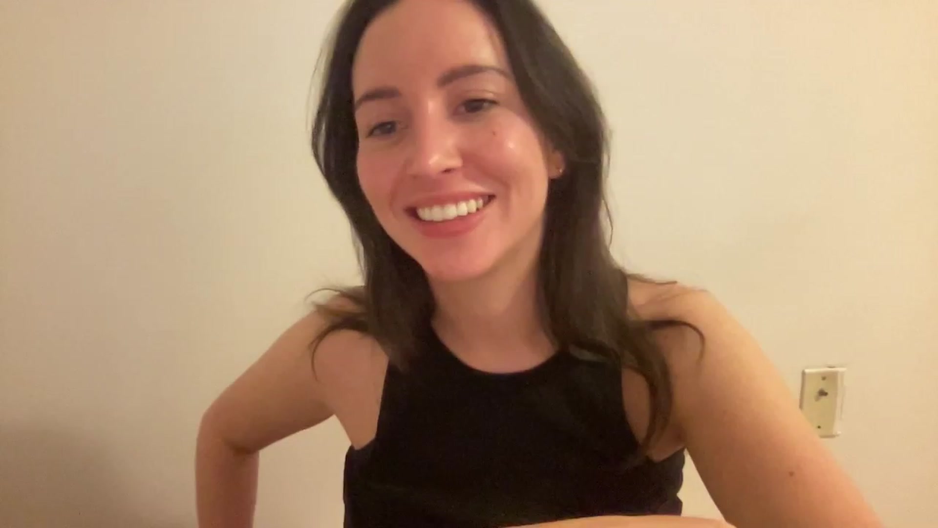 Gallery image thumbnail from Kyliekent's myfreecams stream on, 07/31/2023, 03:02 image 11 of 20