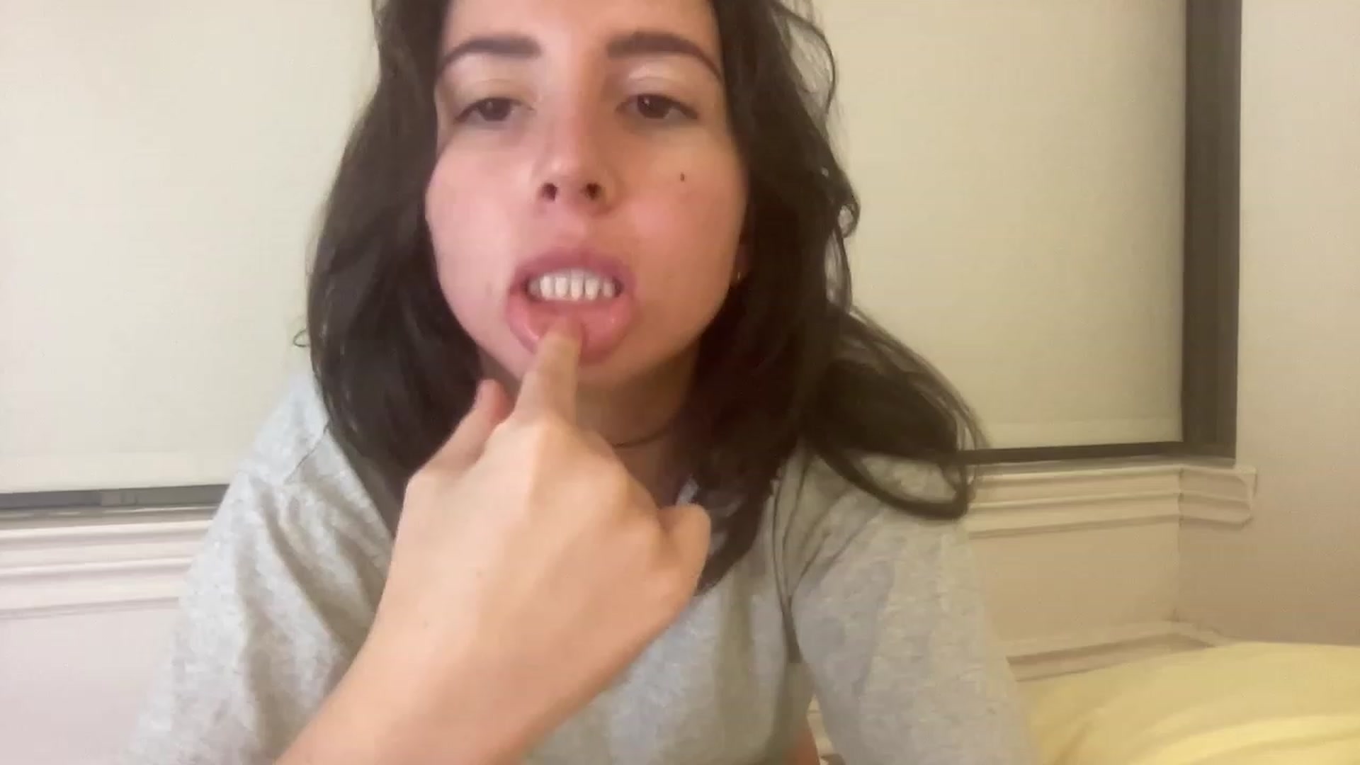 Gallery image thumbnail from Kyliekent's myfreecams stream on, 08/05/2023, 03:36 image 15 of 20