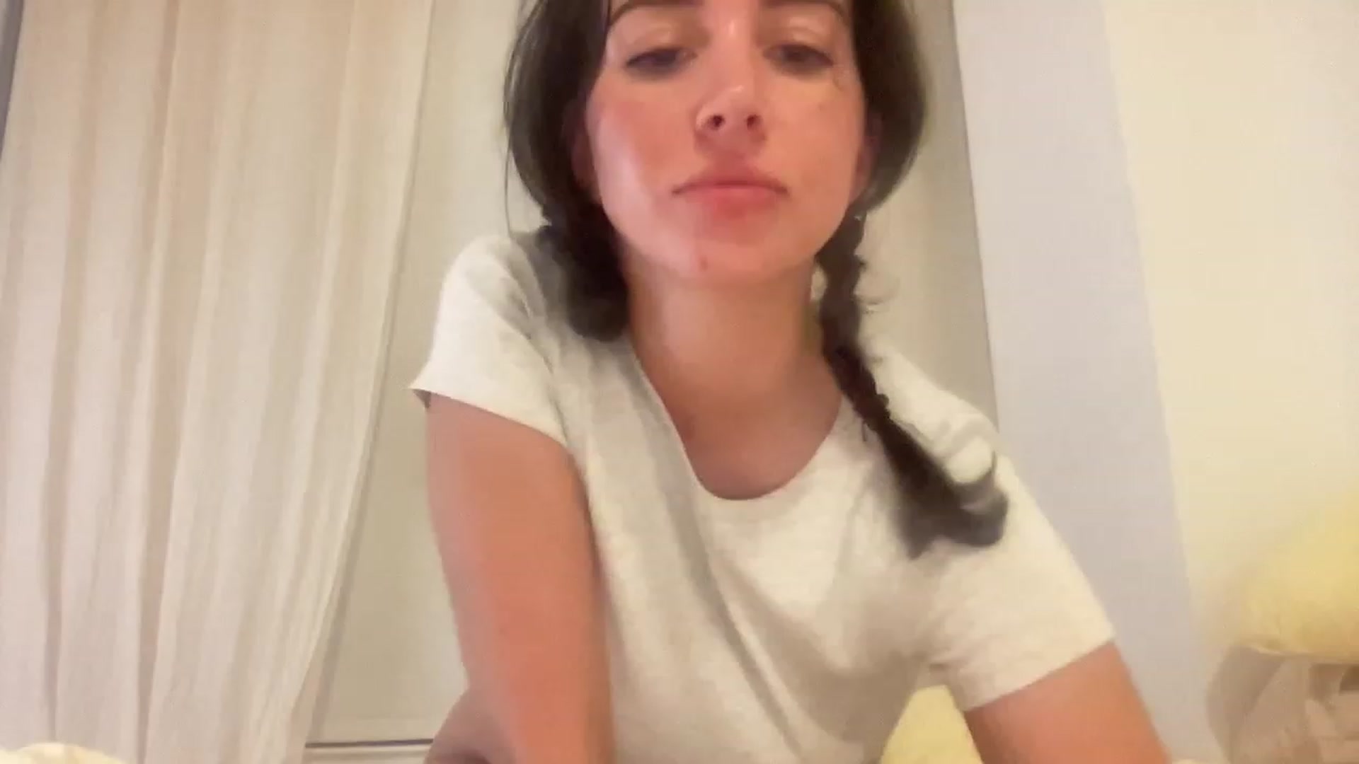 Gallery image thumbnail from Kyliekent's myfreecams stream on, 08/10/2023, 02:49 image 13 of 20