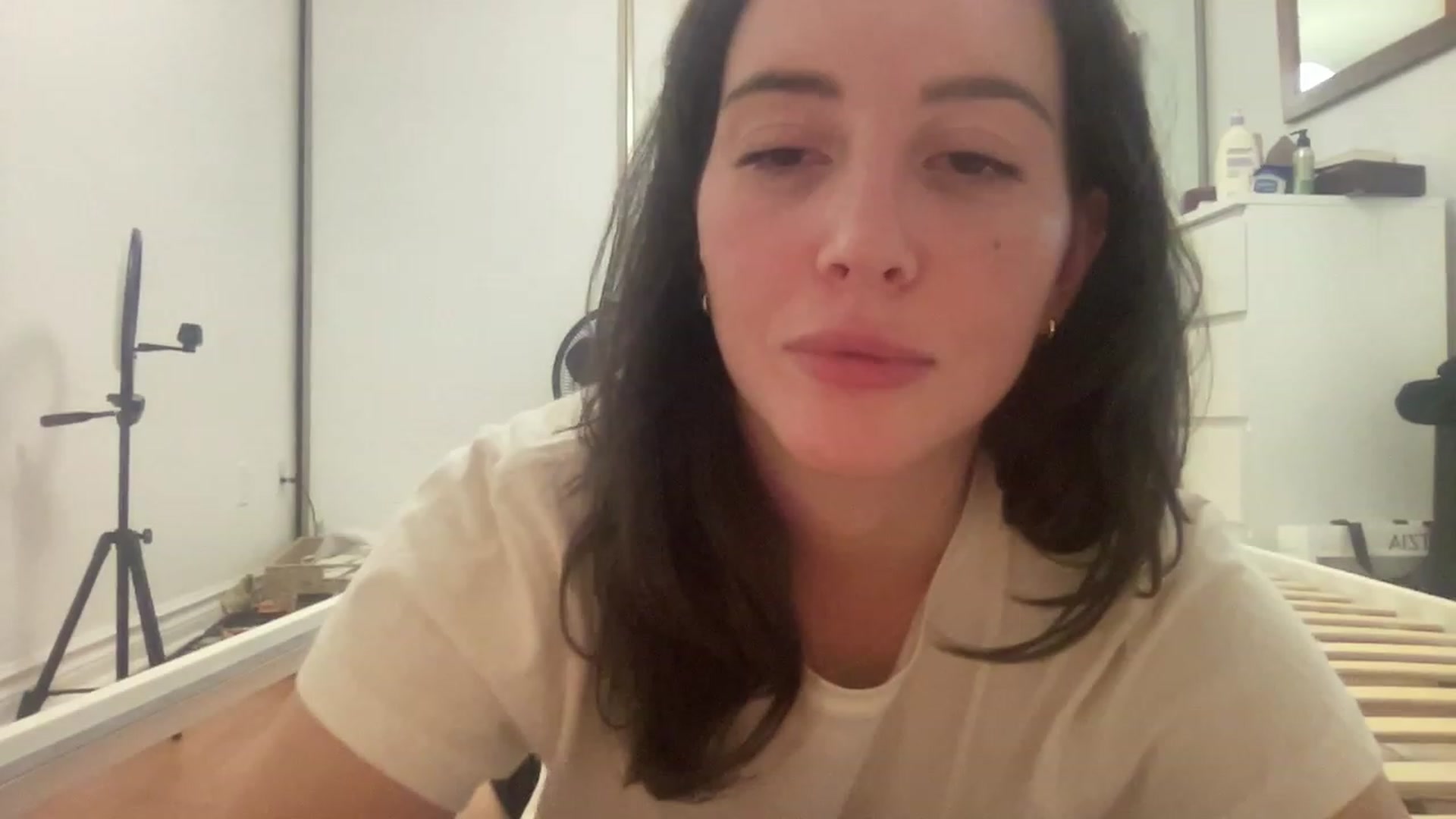 Gallery image thumbnail from Kyliekent's myfreecams stream on, 08/31/2023, 03:23 image 14 of 20