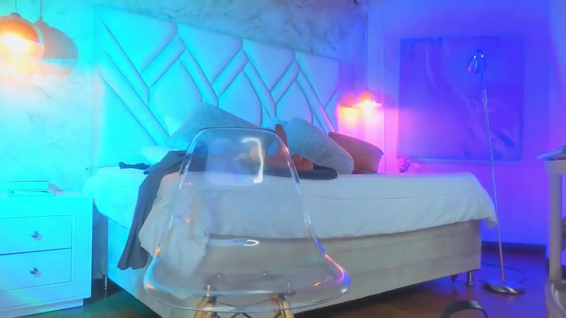 Gallery image thumbnail from Kylle2050's myfreecams stream on, 05/10/2026, 13:14 image 4 of 20
