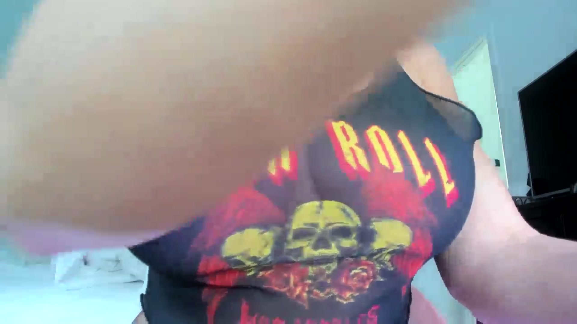 Gallery image thumbnail from Kymmmy's myfreecams stream on, 05/18/2024, 21:50 image 6 of 20
