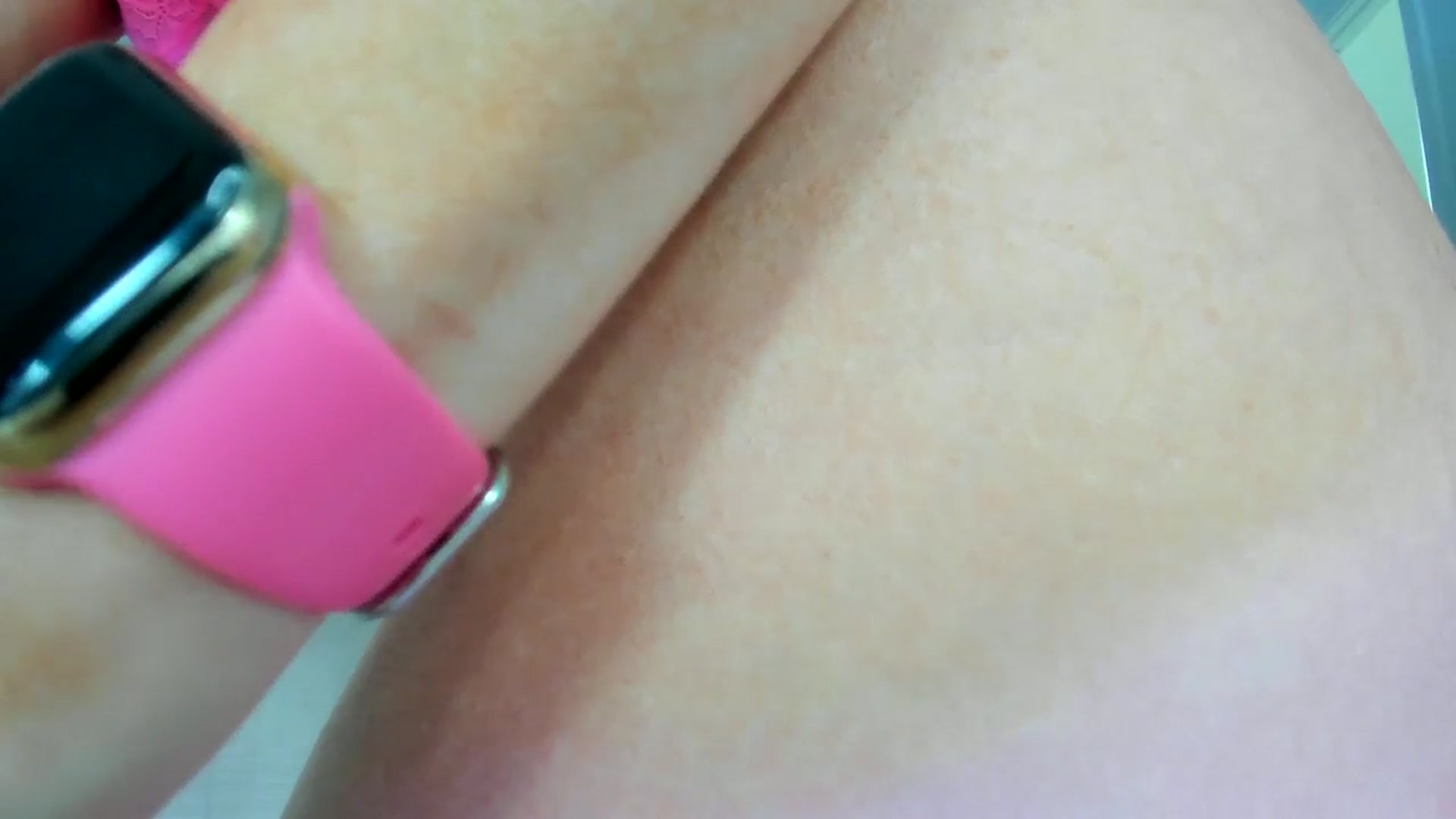 Gallery image thumbnail from Kymmmy's myfreecams stream on, 07/03/2024, 19:58 image 10 of 20