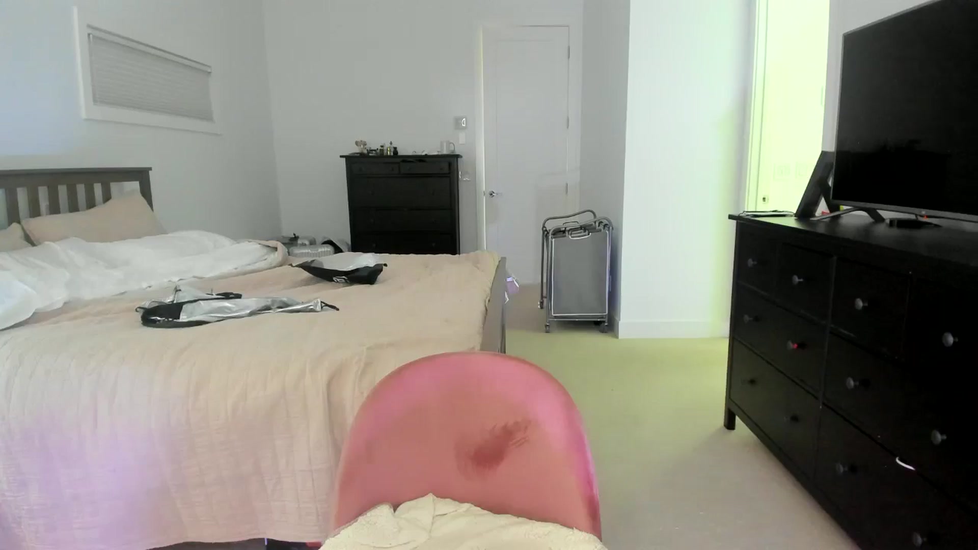 Gallery image thumbnail from Kymmmy's myfreecams stream on, 10/30/2024, 21:54 image 19 of 20