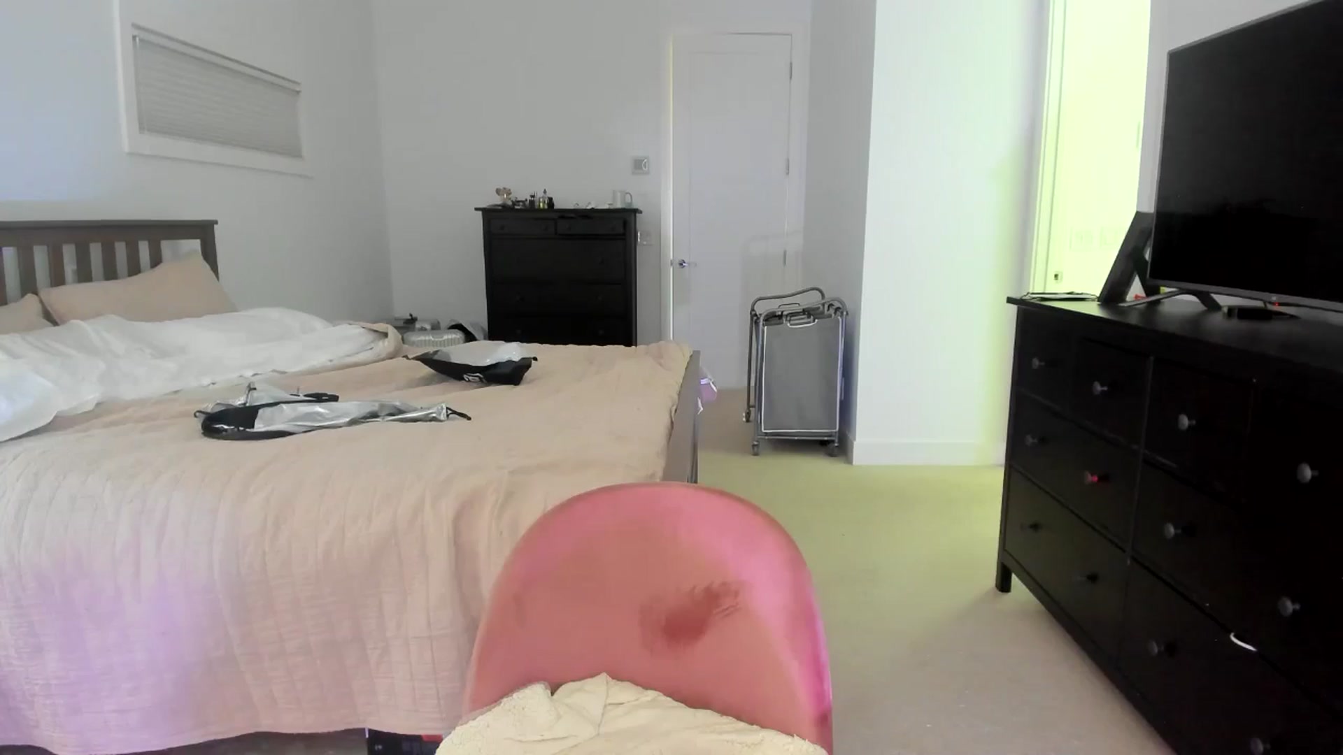 Gallery image thumbnail from Kymmmy's myfreecams stream on, 10/30/2024, 22:25 image 3 of 20