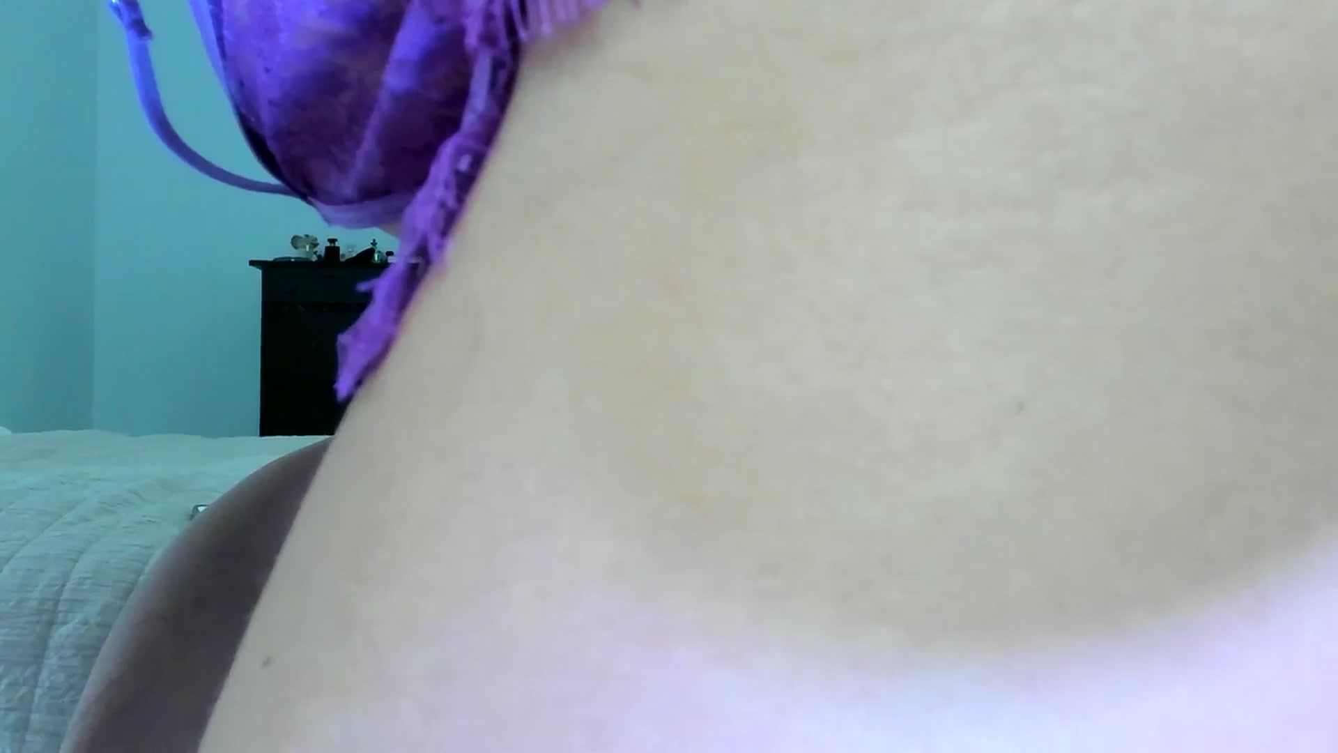 Gallery image thumbnail from Kymmmy's myfreecams stream on, 11/23/2024, 04:50 image 3 of 20