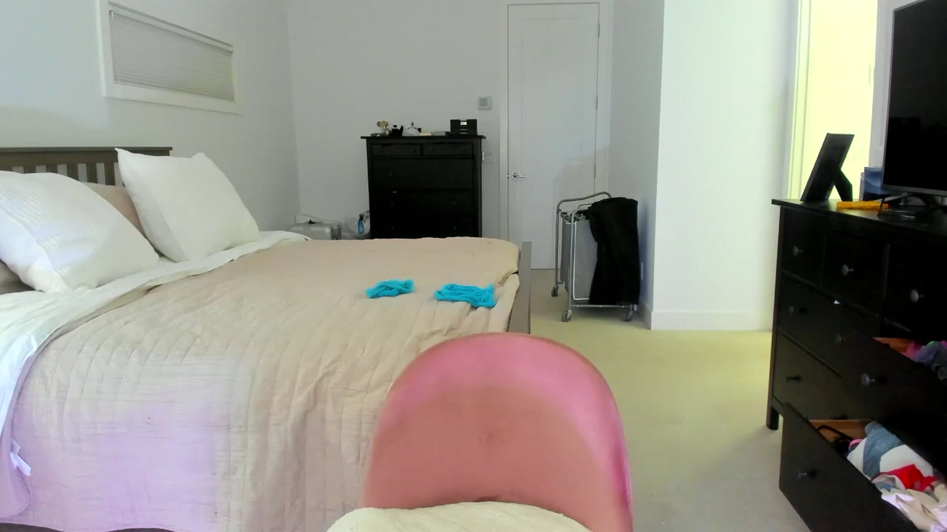 Gallery image thumbnail from Kymmmy's myfreecams stream on, 11/24/2024, 23:27 image 20 of 20