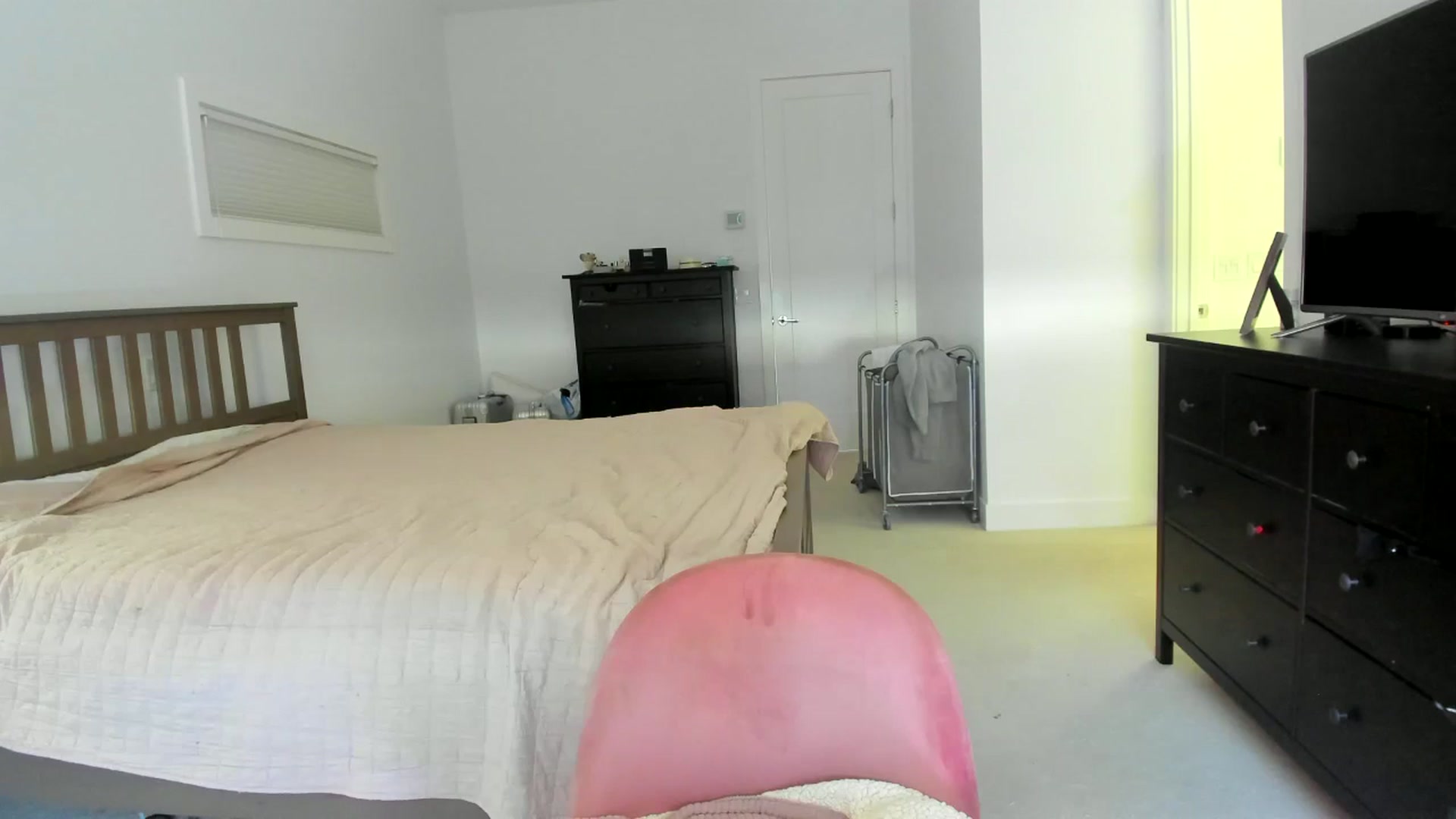 Gallery image thumbnail from Kymmmy's myfreecams stream on, 12/13/2024, 19:11 image 20 of 20