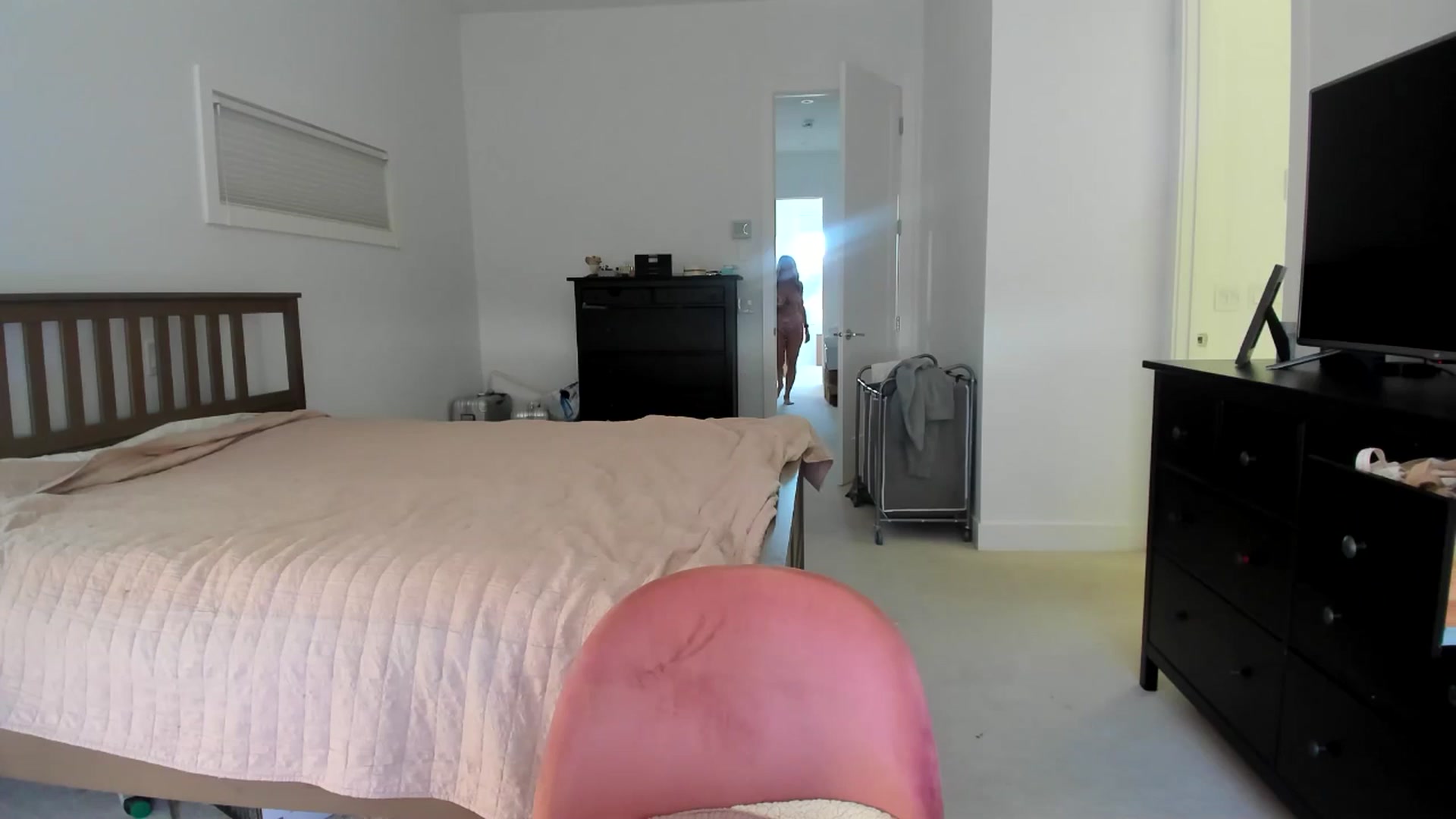 Gallery image thumbnail from Kymmmy's myfreecams stream on, 12/13/2024, 21:57 image 2 of 20