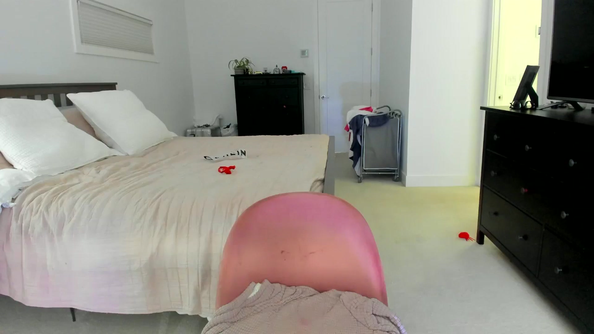 Gallery image thumbnail from Kymmmy's myfreecams stream on, 07/15/2025, 19:52 image 9 of 20