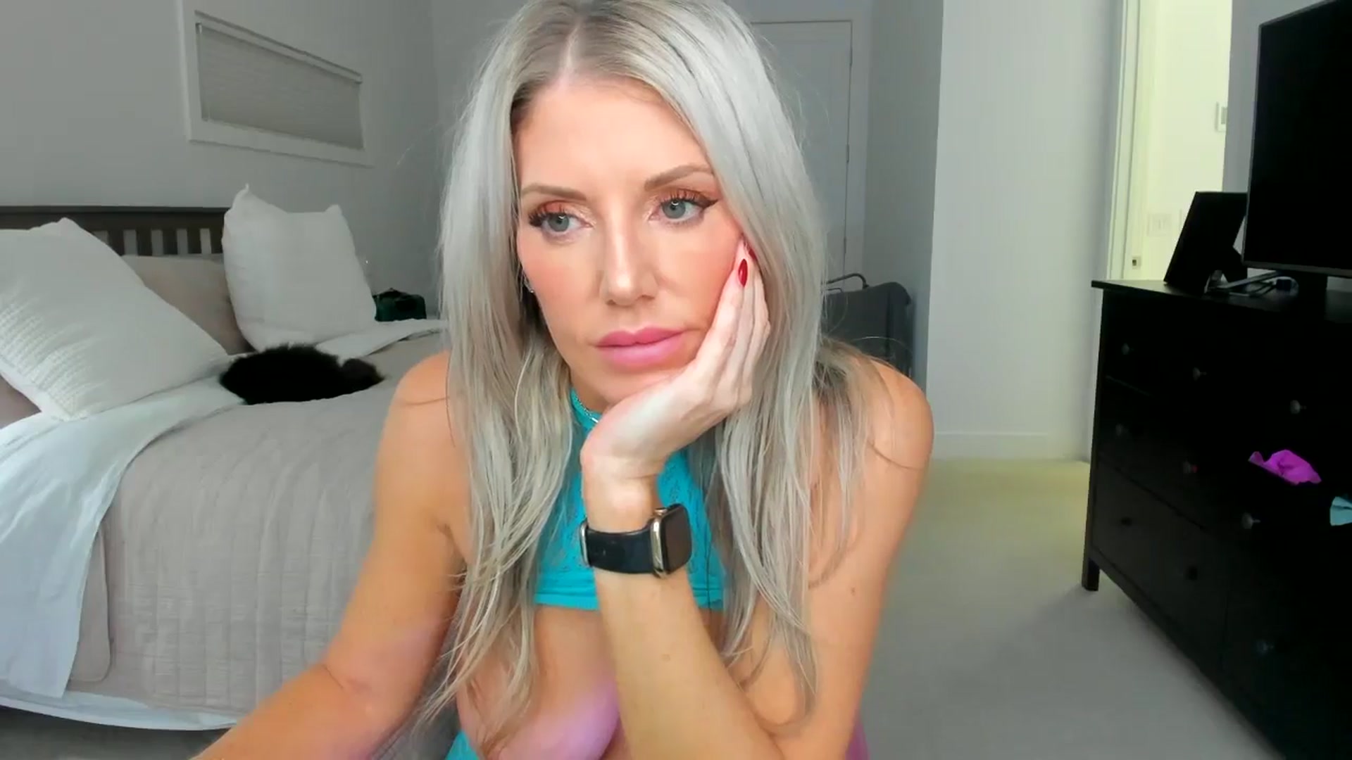 Gallery image thumbnail from Kymmmy's myfreecams stream on, 10/04/2025, 23:56 image 4 of 20
