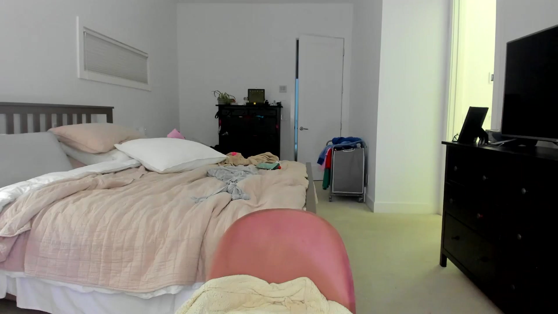 Gallery image thumbnail from Kymmmy's myfreecams stream on, 03/03/2026, 01:19 image 19 of 20