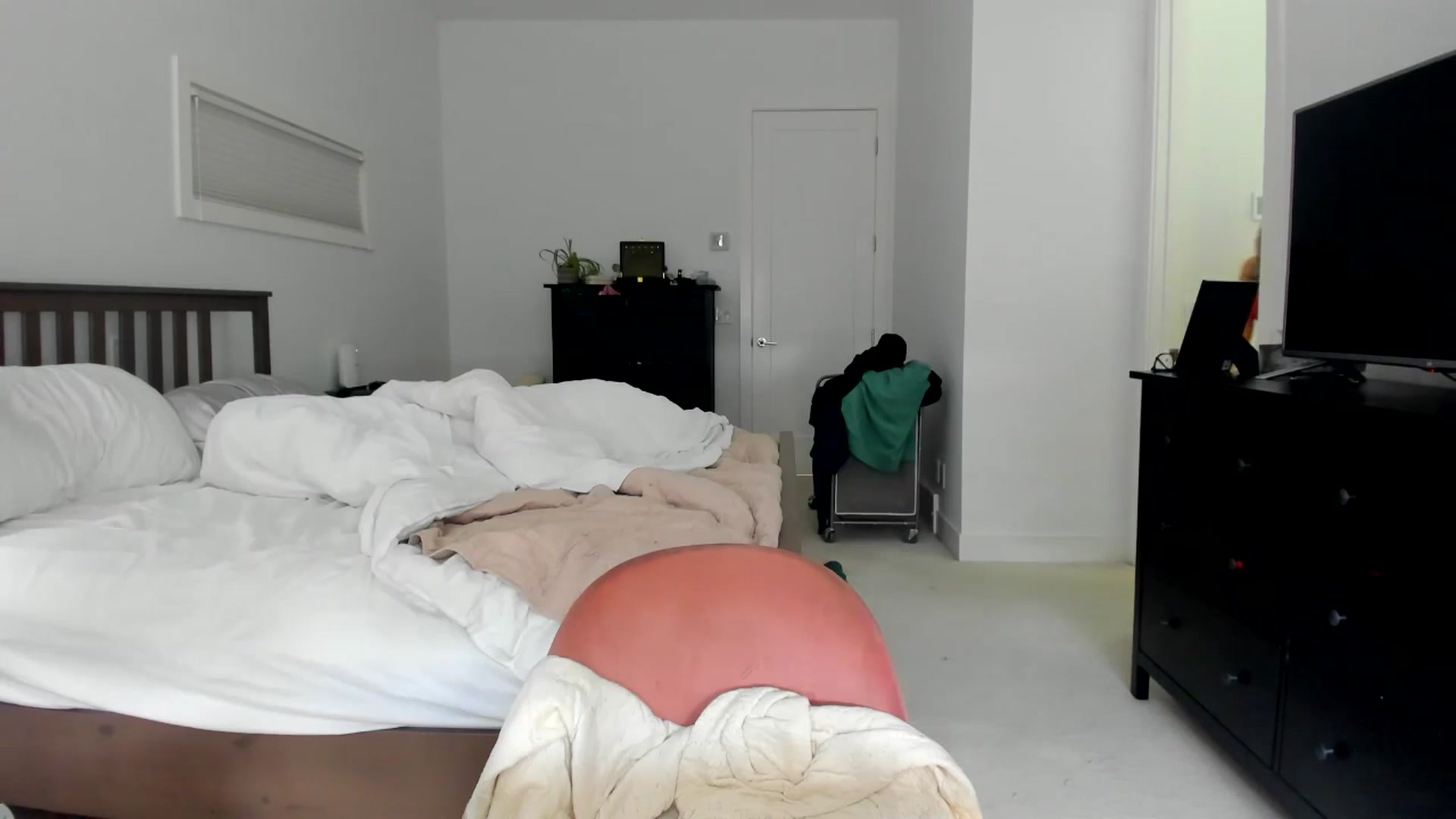 Gallery image thumbnail from Kymmmy's myfreecams stream on, 05/05/2026, 20:10 image 20 of 20