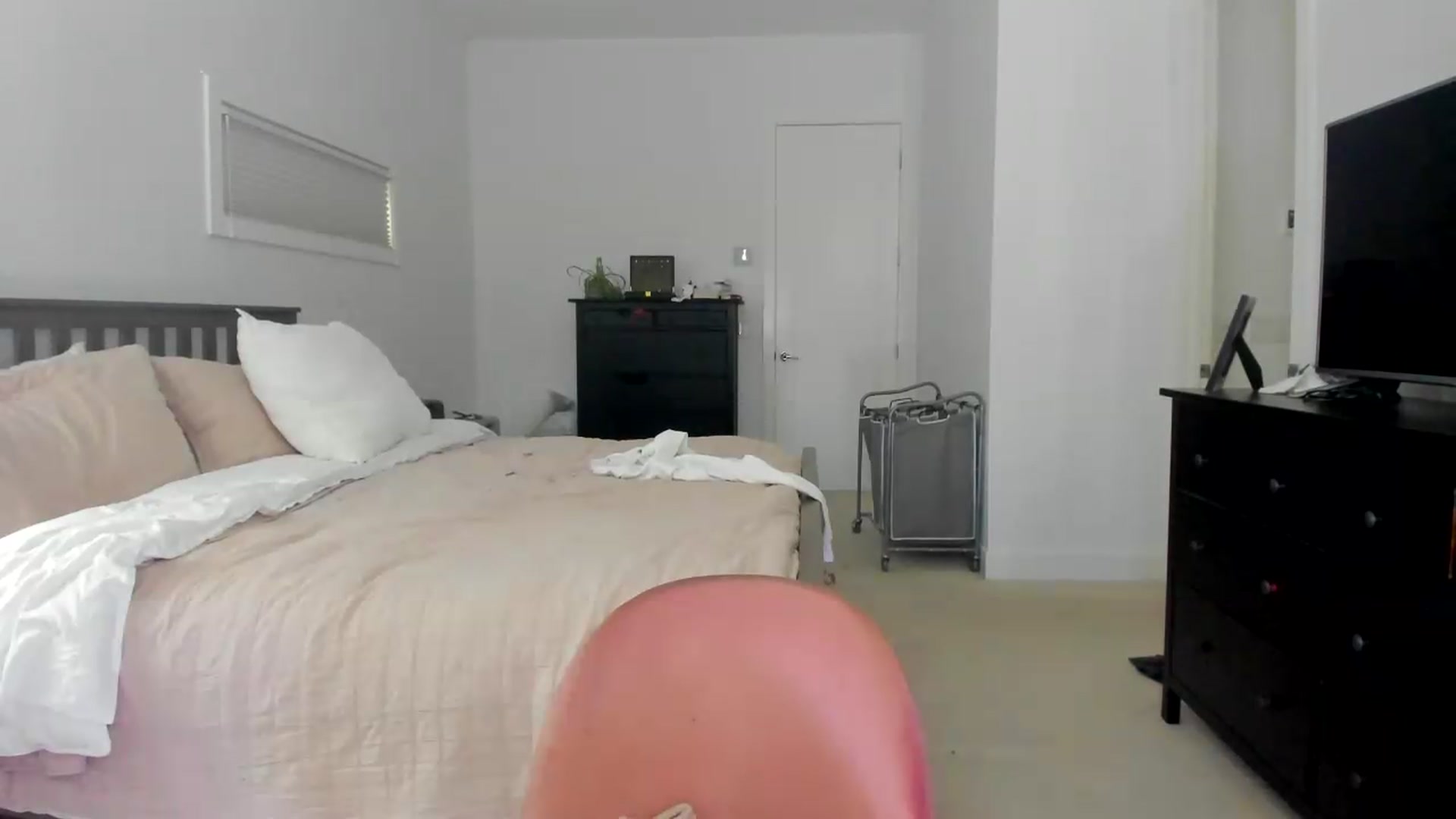 Gallery image thumbnail from Kymmmy's myfreecams stream on, 06/14/2026, 02:34 image 3 of 20