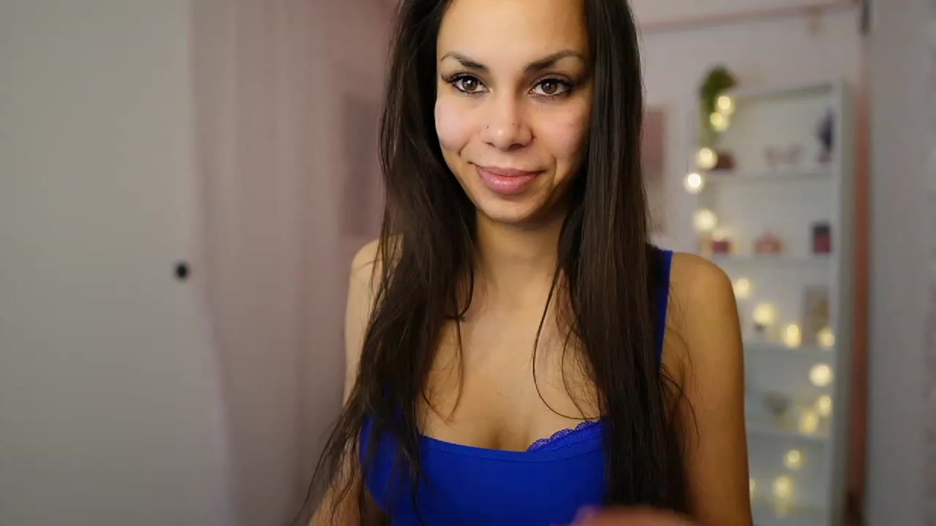 Gallery image thumbnail from Kyra_Angel's myfreecams stream on, 01/16/2024, 24:02 image 9 of 20