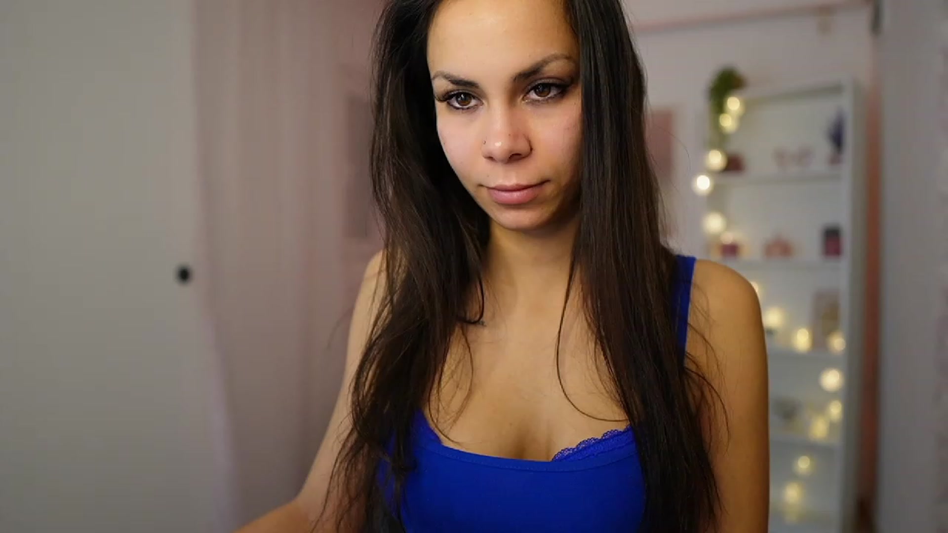 Gallery image thumbnail from Kyra_Angel's myfreecams stream on, 01/16/2024, 24:02 image 8 of 20