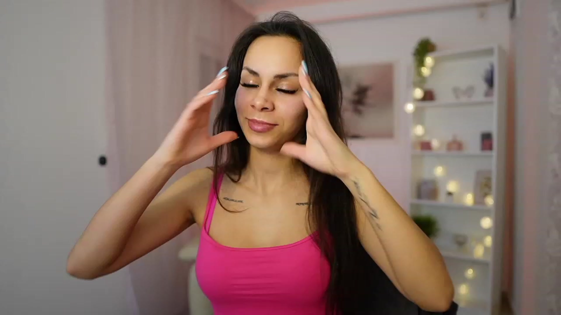 Gallery image thumbnail from Kyra_Angel's myfreecams stream on, 01/18/2024, 20:48 image 8 of 20