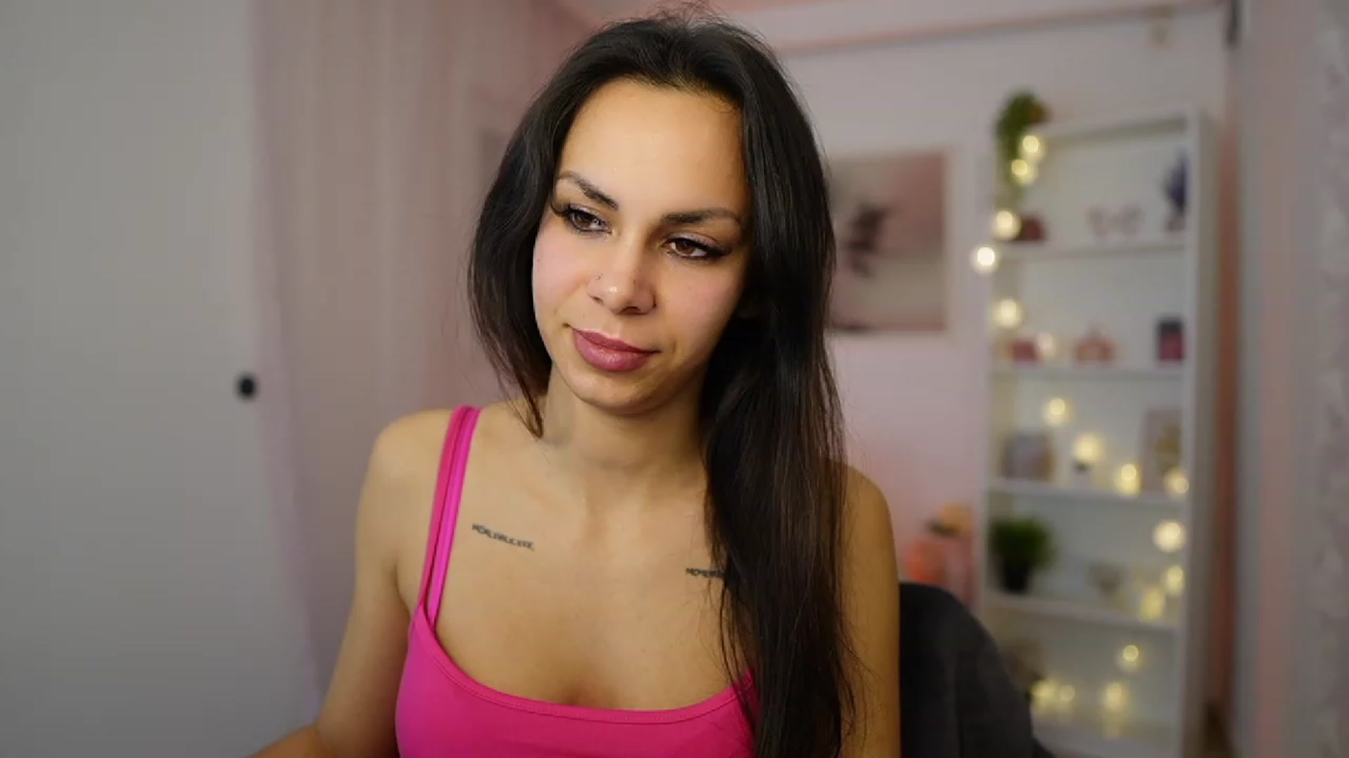 Gallery image thumbnail from Kyra_Angel's myfreecams stream on, 01/18/2024, 20:48 image 12 of 20