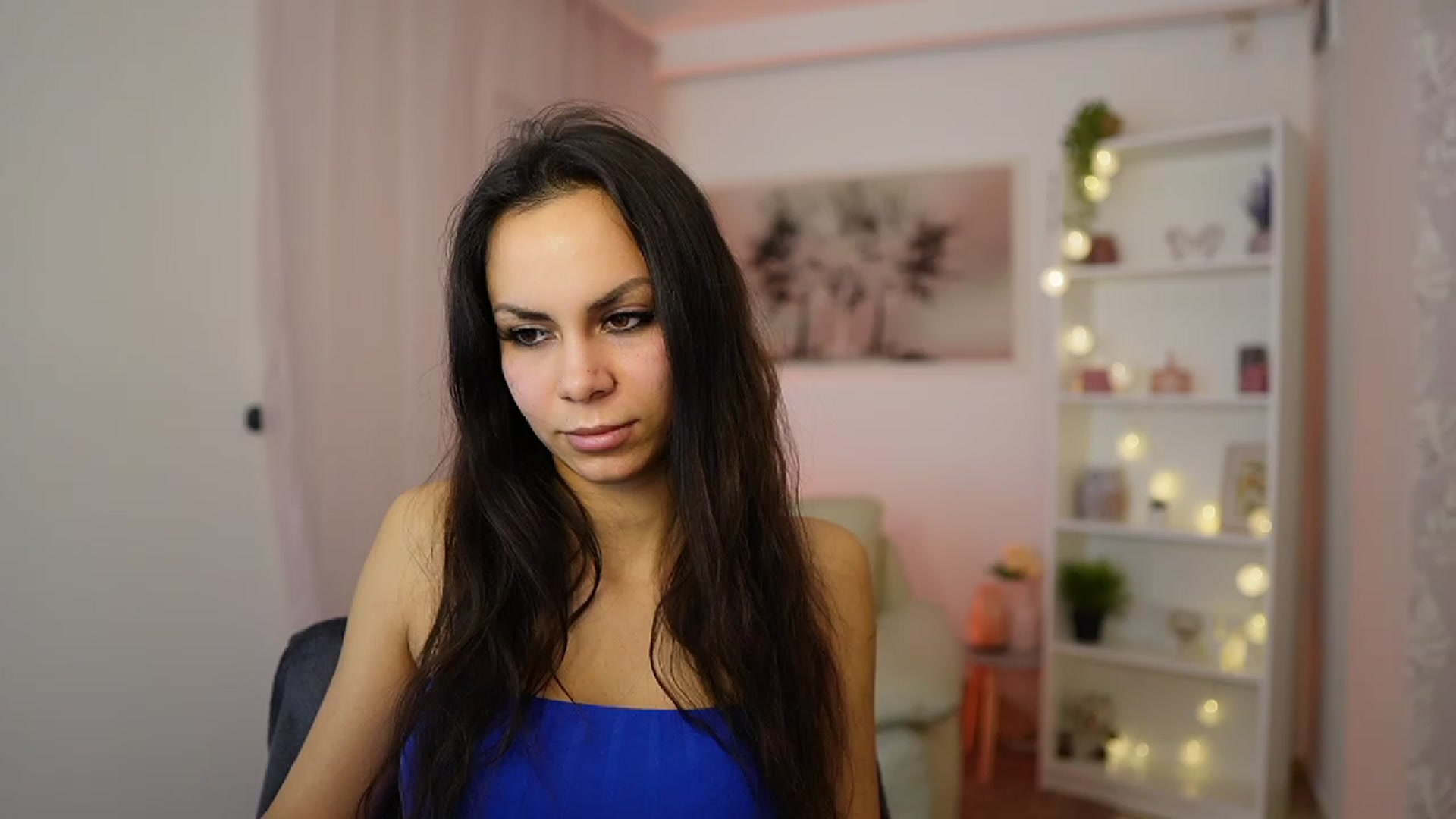 Gallery image thumbnail from Kyra_Angel's myfreecams stream on, 01/19/2024, 20:37 image 3 of 20