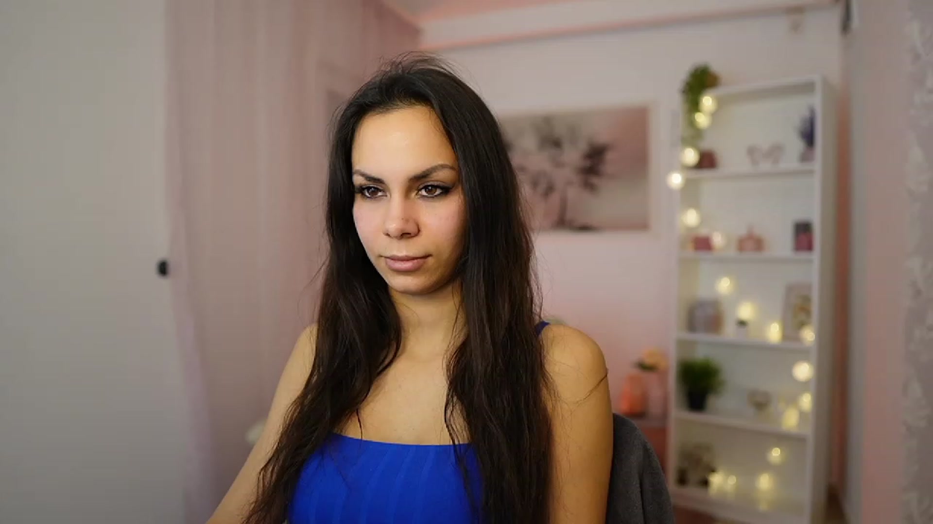Gallery image thumbnail from Kyra_Angel's myfreecams stream on, 01/19/2024, 20:37 image 1 of 20