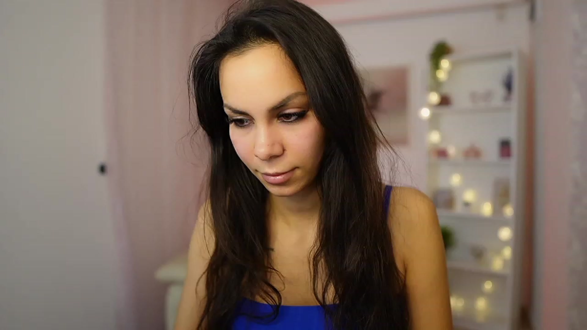 Gallery image thumbnail from Kyra_Angel's myfreecams stream on, 01/19/2024, 20:37 image 18 of 20