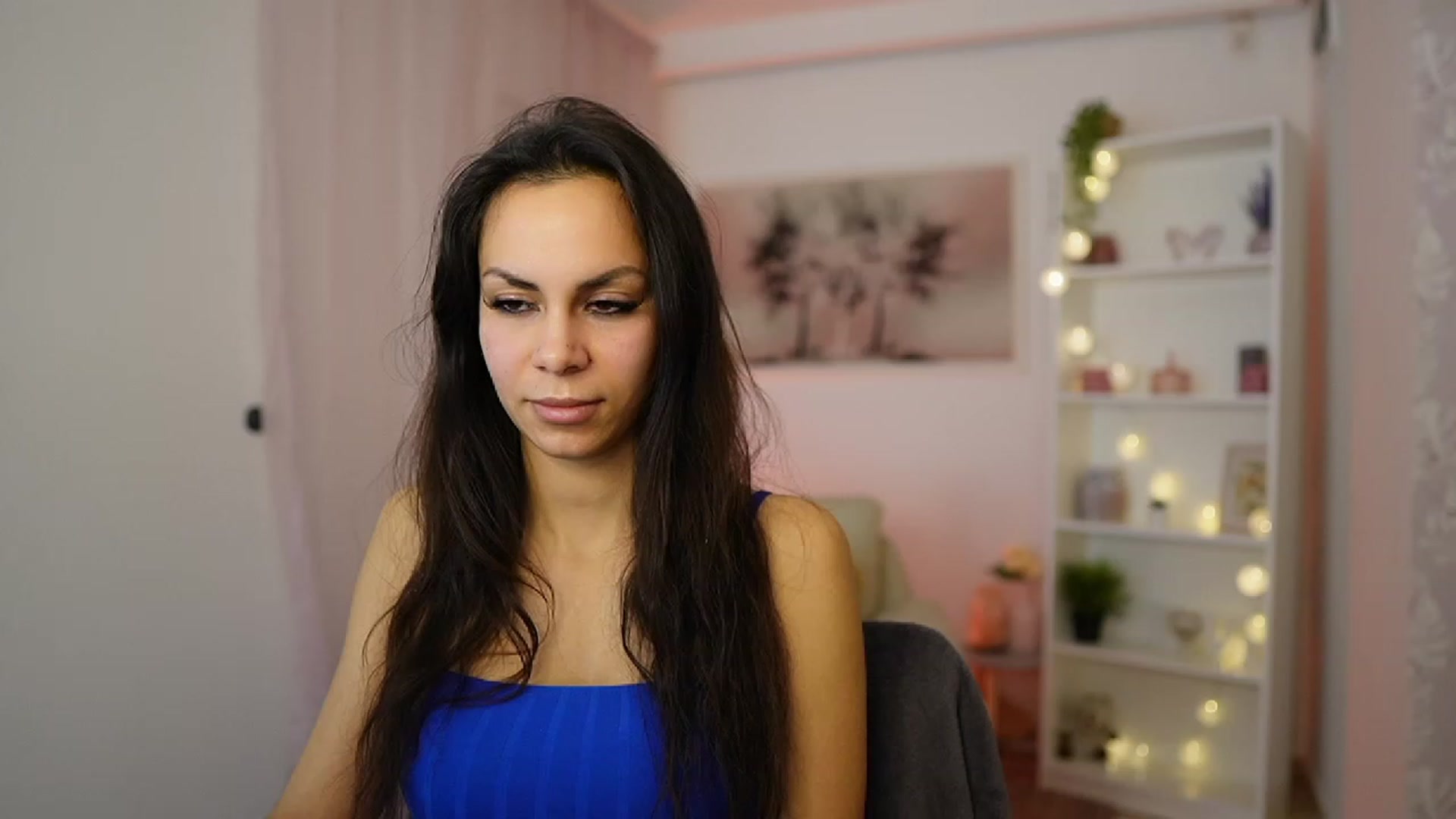 Gallery image thumbnail from Kyra_Angel's myfreecams stream on, 01/19/2024, 20:37 image 16 of 20