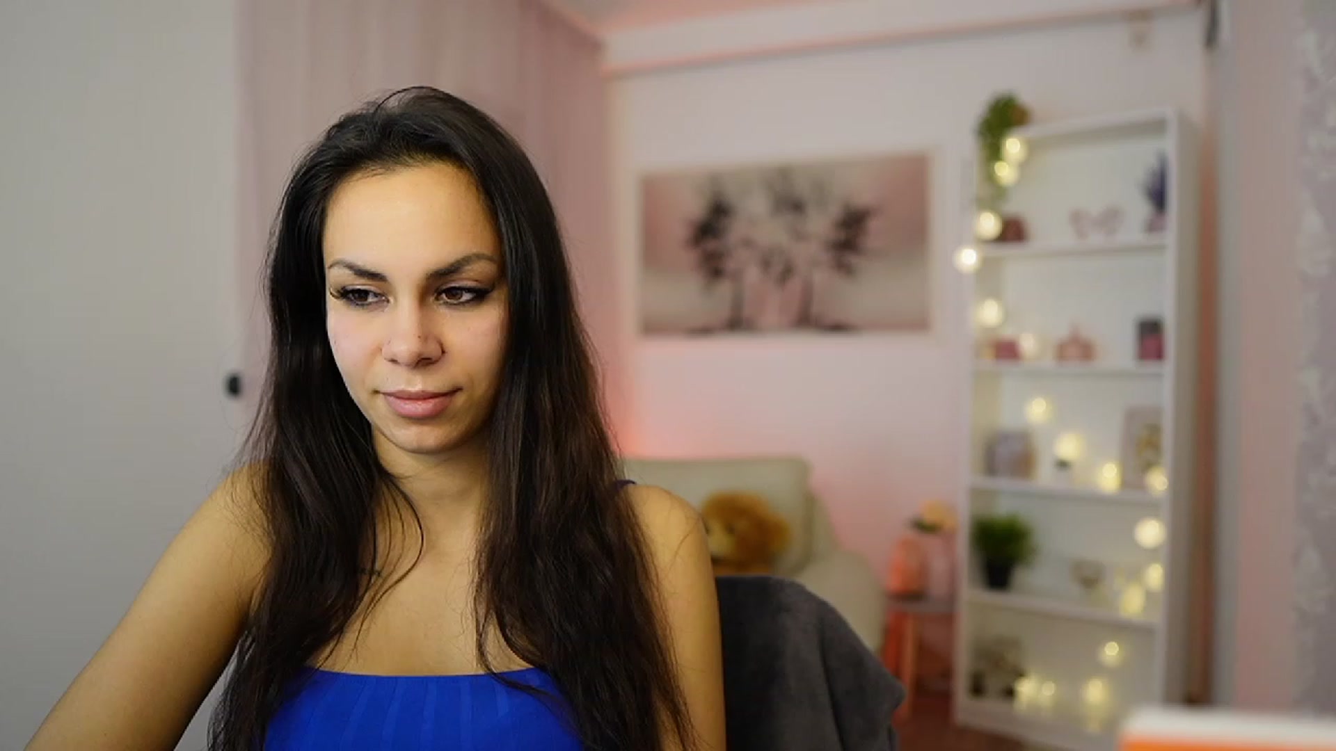 Gallery image thumbnail from Kyra_Angel's myfreecams stream on, 01/19/2024, 23:14 image 1 of 20