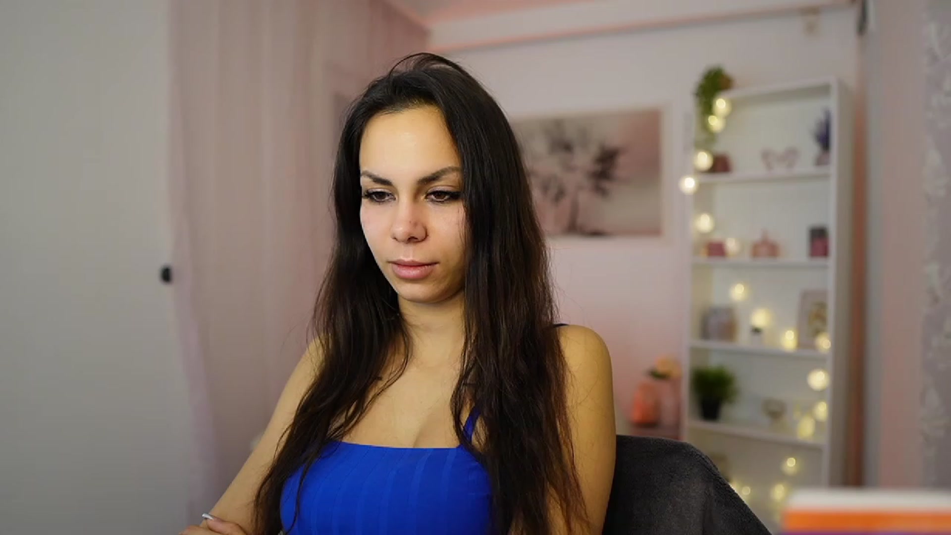 Gallery image thumbnail from Kyra_Angel's myfreecams stream on, 01/19/2024, 23:14 image 20 of 20