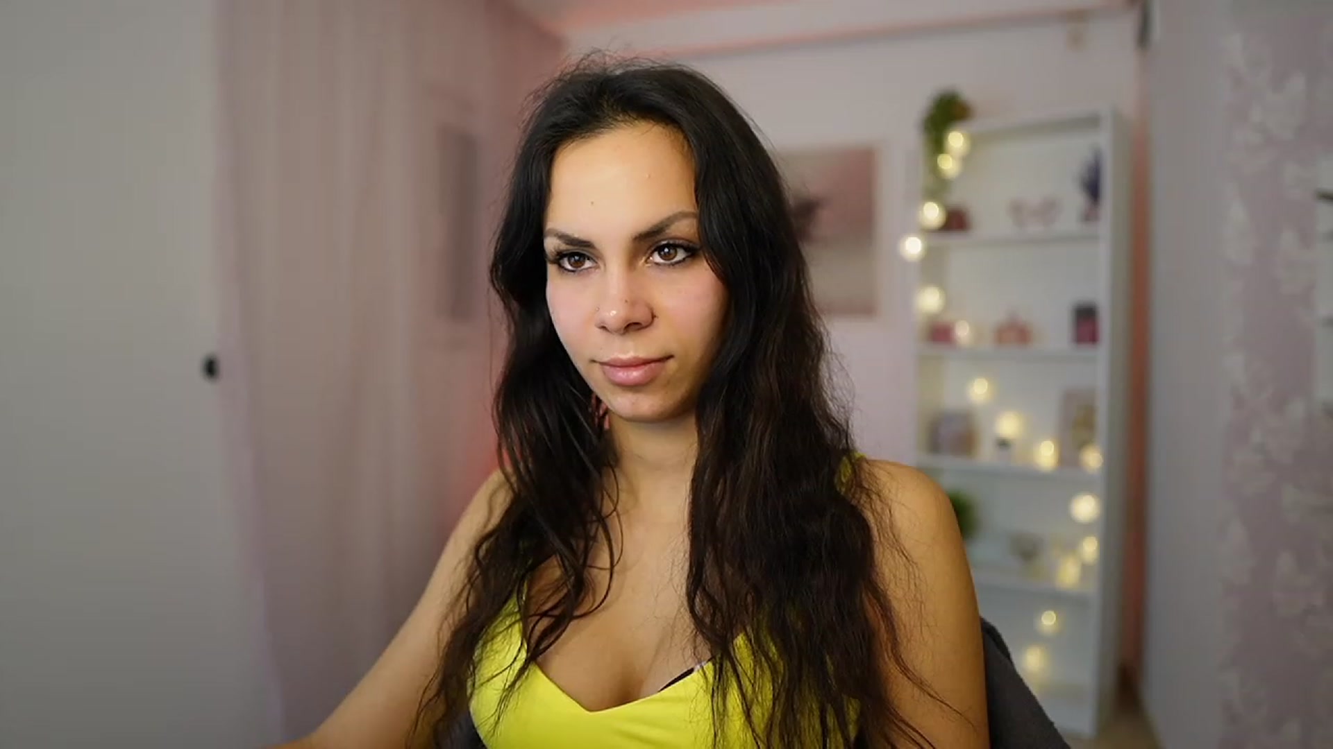 Gallery image thumbnail from Kyra_Angel's myfreecams stream on, 01/23/2024, 21:35 image 20 of 20