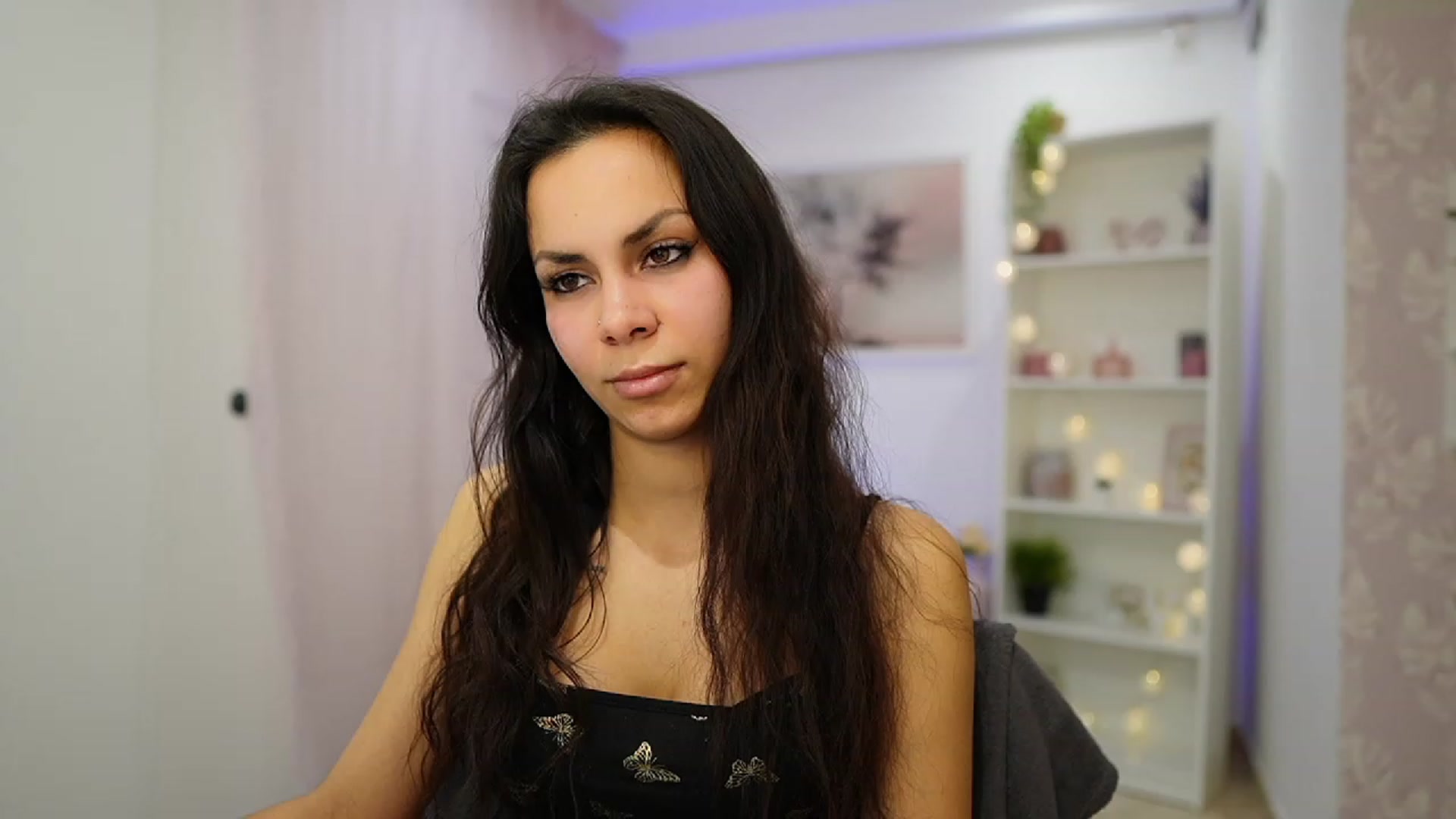 Gallery image thumbnail from Kyra_Angel's myfreecams stream on, 01/24/2024, 20:46 image 14 of 20