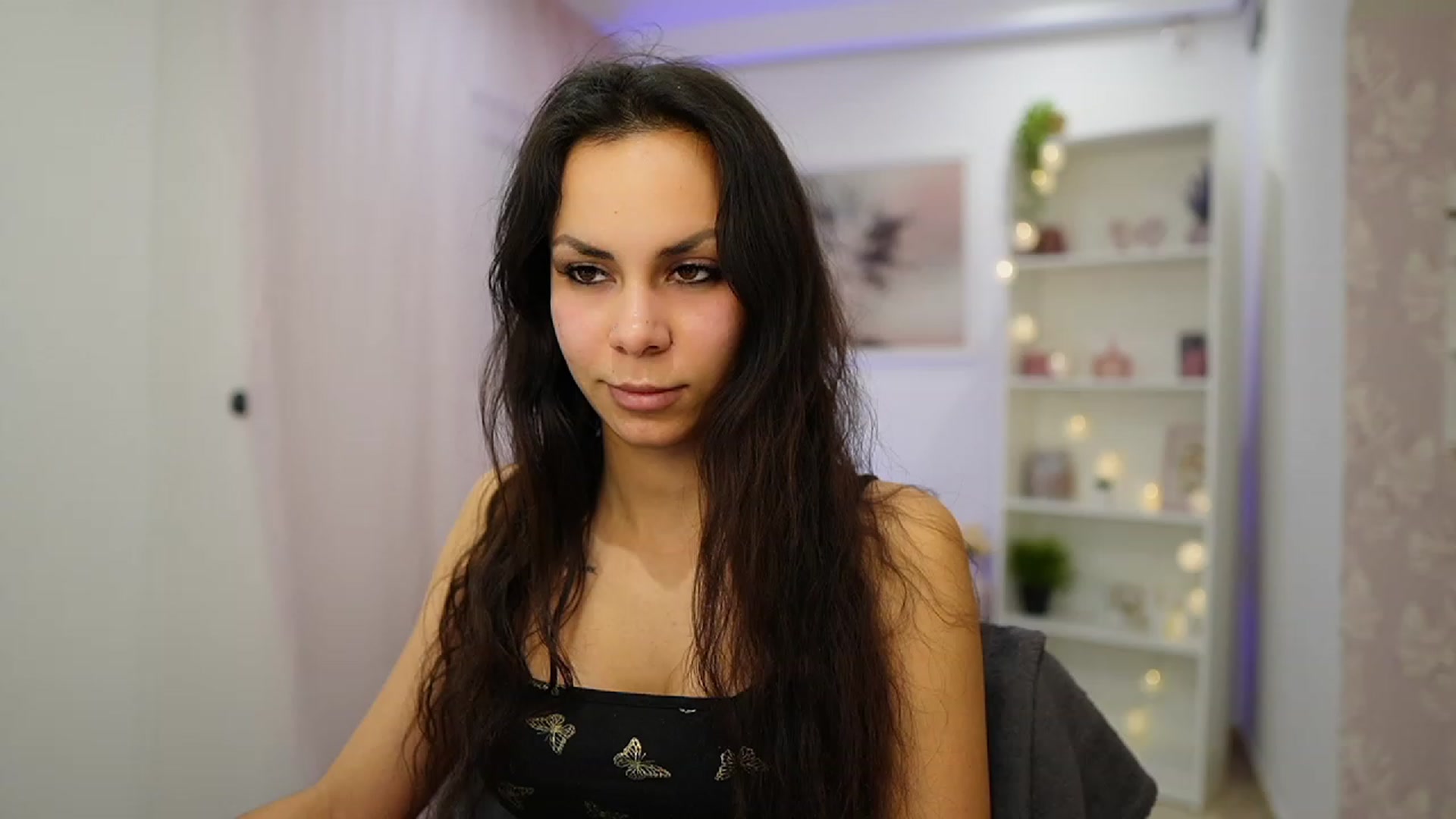 Gallery image thumbnail from Kyra_Angel's myfreecams stream on, 01/24/2024, 20:46 image 13 of 20