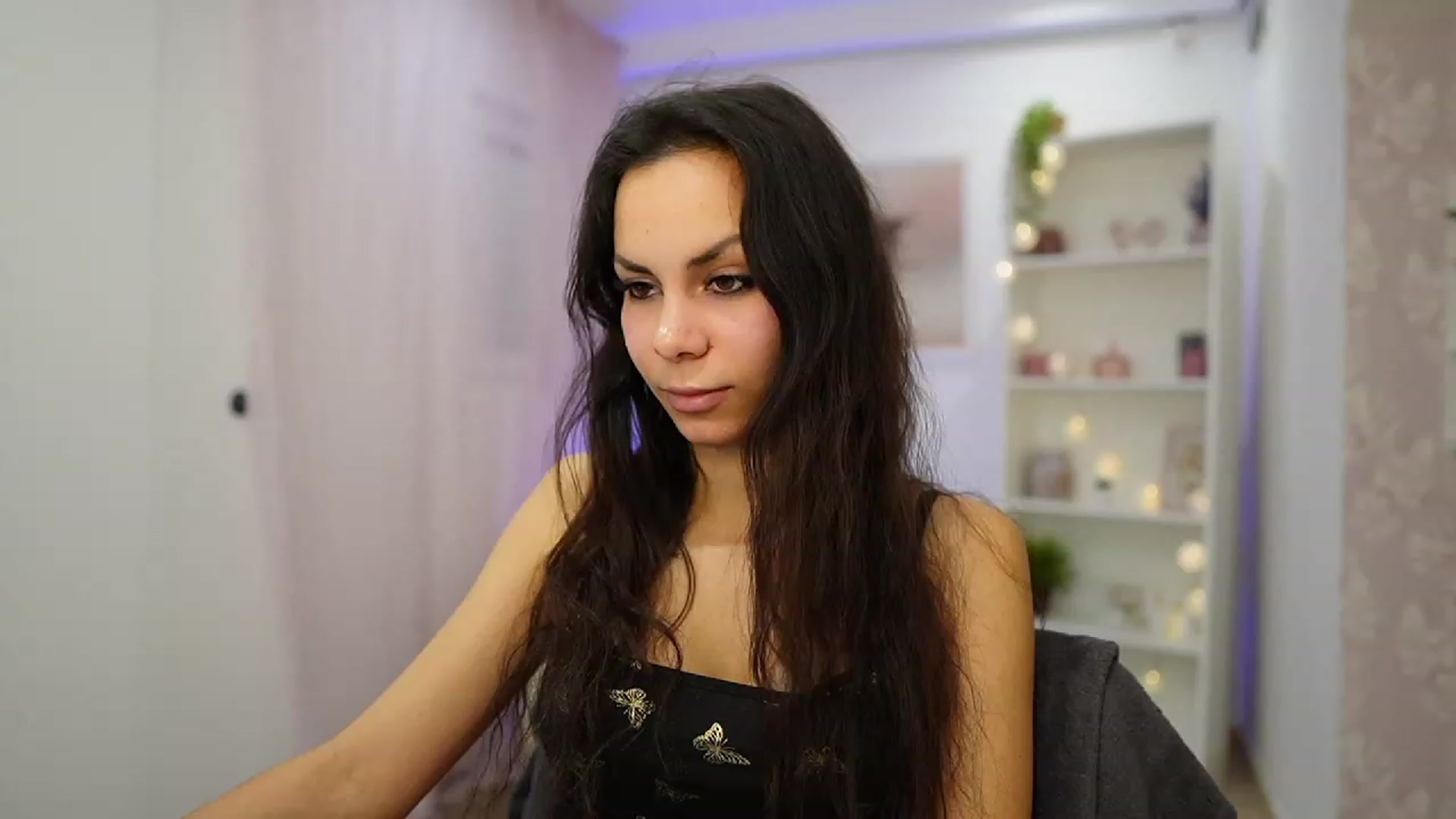 Gallery image thumbnail from Kyra_Angel's myfreecams stream on, 01/24/2024, 20:46 image 19 of 20