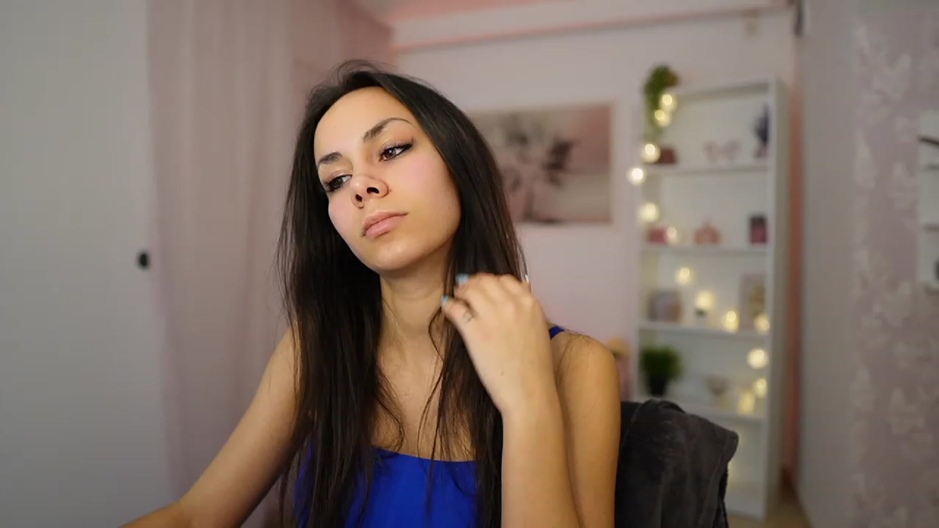 Gallery image thumbnail from Kyra_Angel's myfreecams stream on, 01/26/2024, 19:50 image 5 of 20